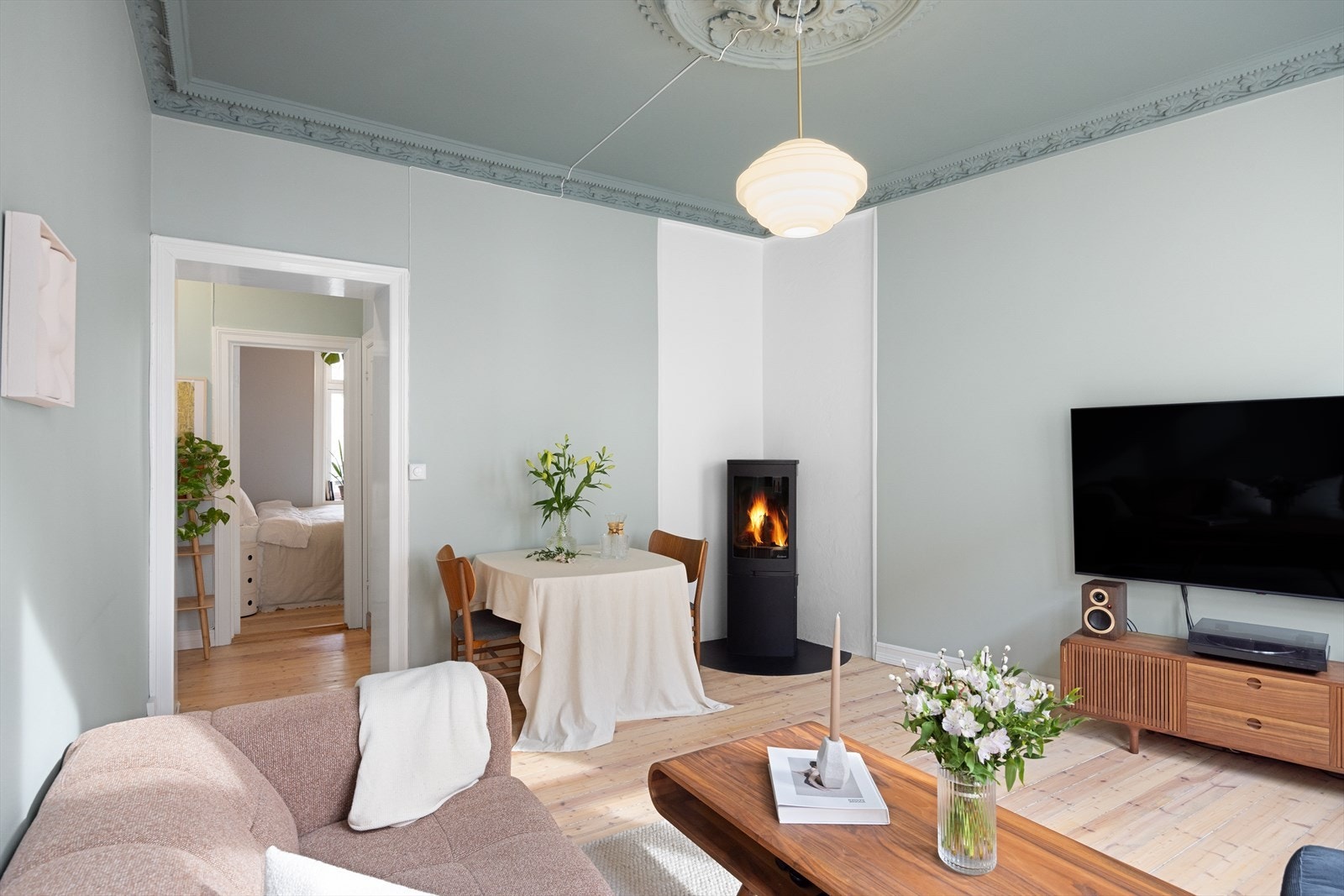 Lunt og koselig med peis. Galleribilde