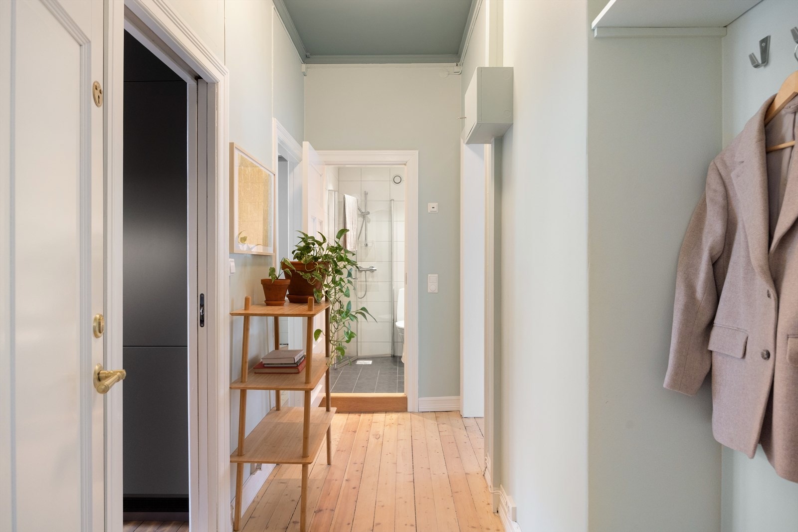 Innbydende entré som gir et umiddelbart godt inntrykk. Galleribilde