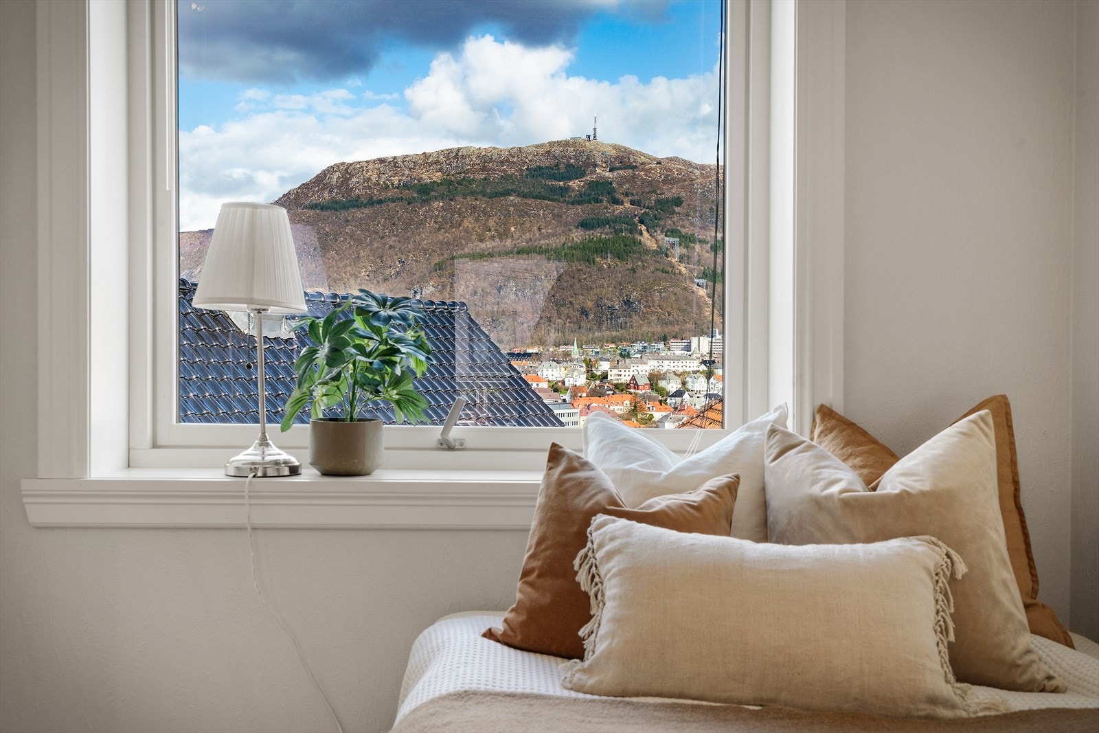- Nydelig utsikt fra soverommet - Galleribilde