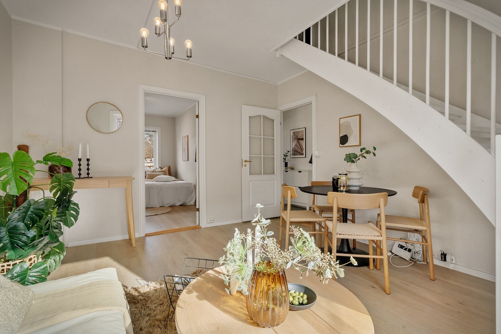 - Stuen måler 14,8 m² - Galleribilde