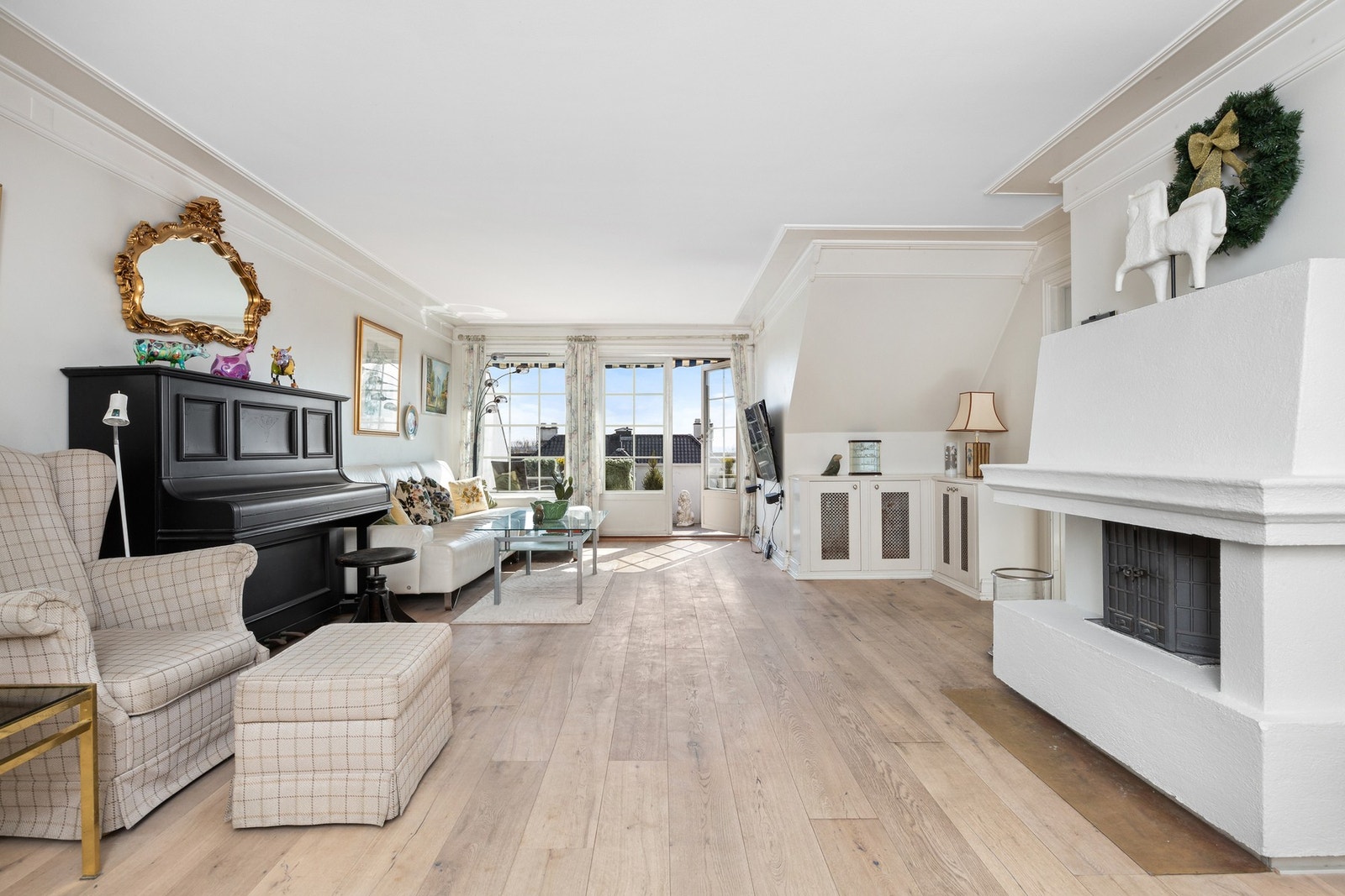 Velkommmen til C.A Torstensens vei 55, presentert av Simen Hamre Liberg v/EIE Røa, Skøyen & Ullern. Galleribilde