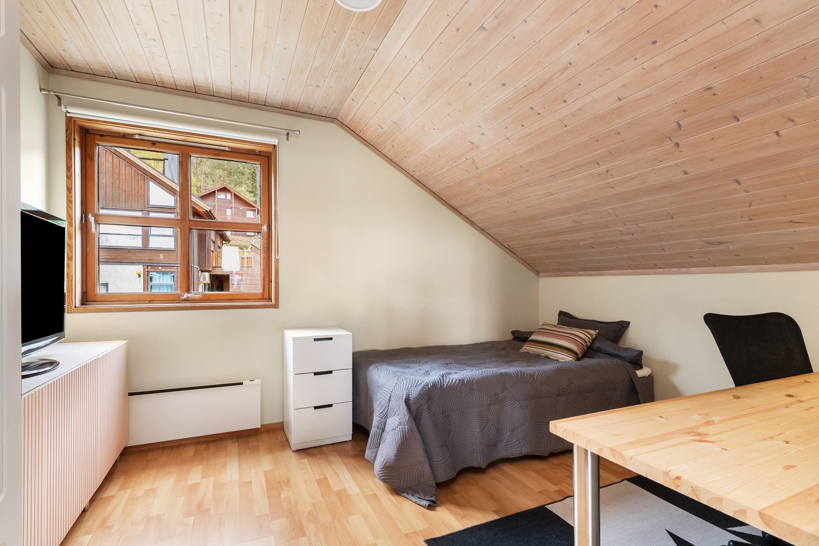 Soverom nr. 2 på loftet. Galleribilde