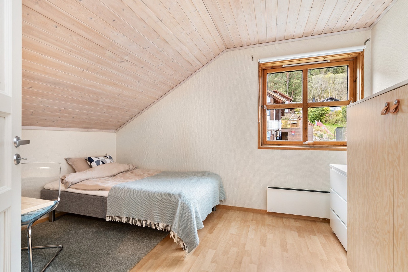 På loftet er det 2 gode soverom. Galleribilde