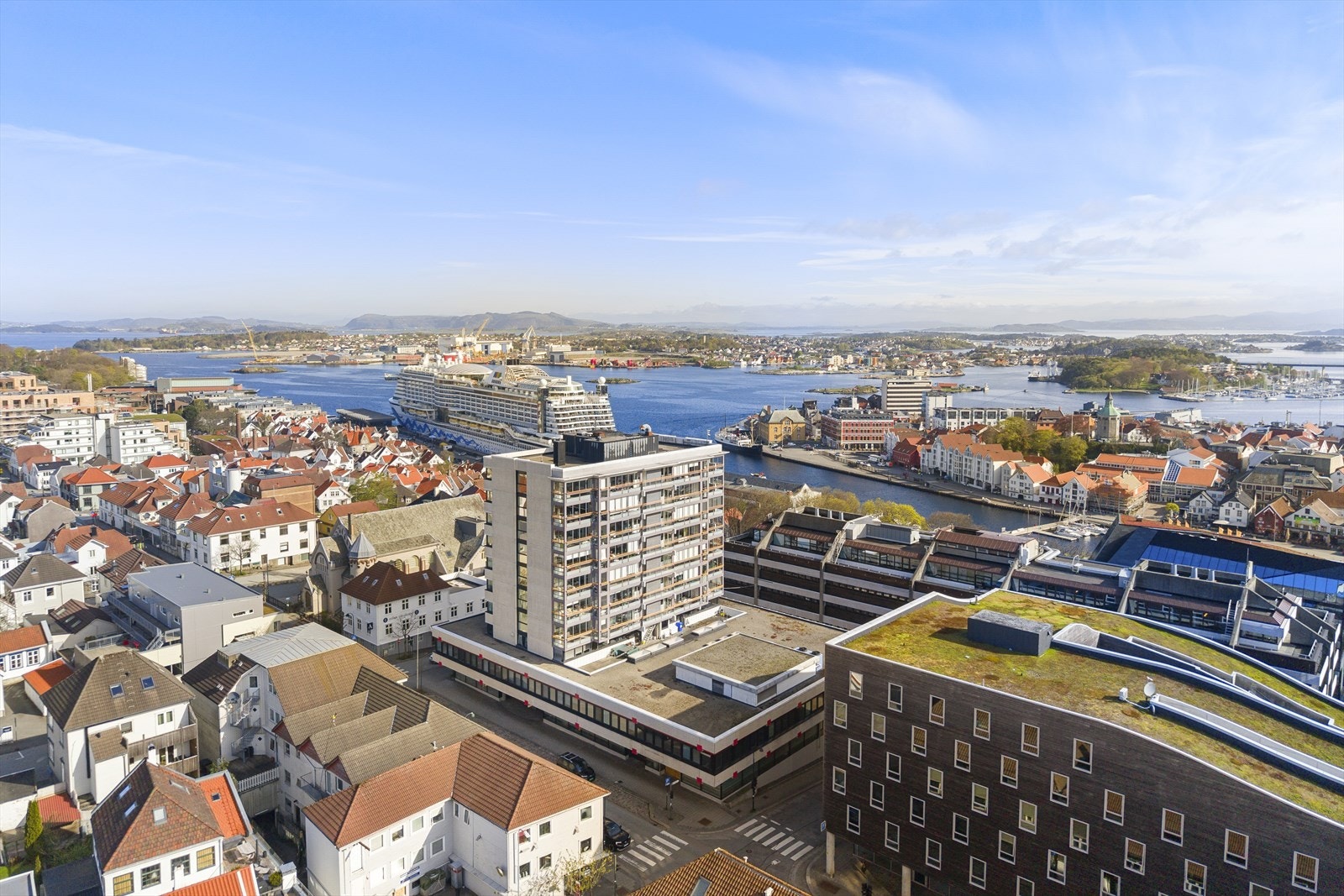 - Sameiet har sentral beliggenhet like utenfor sentrumskjernen - Galleribilde