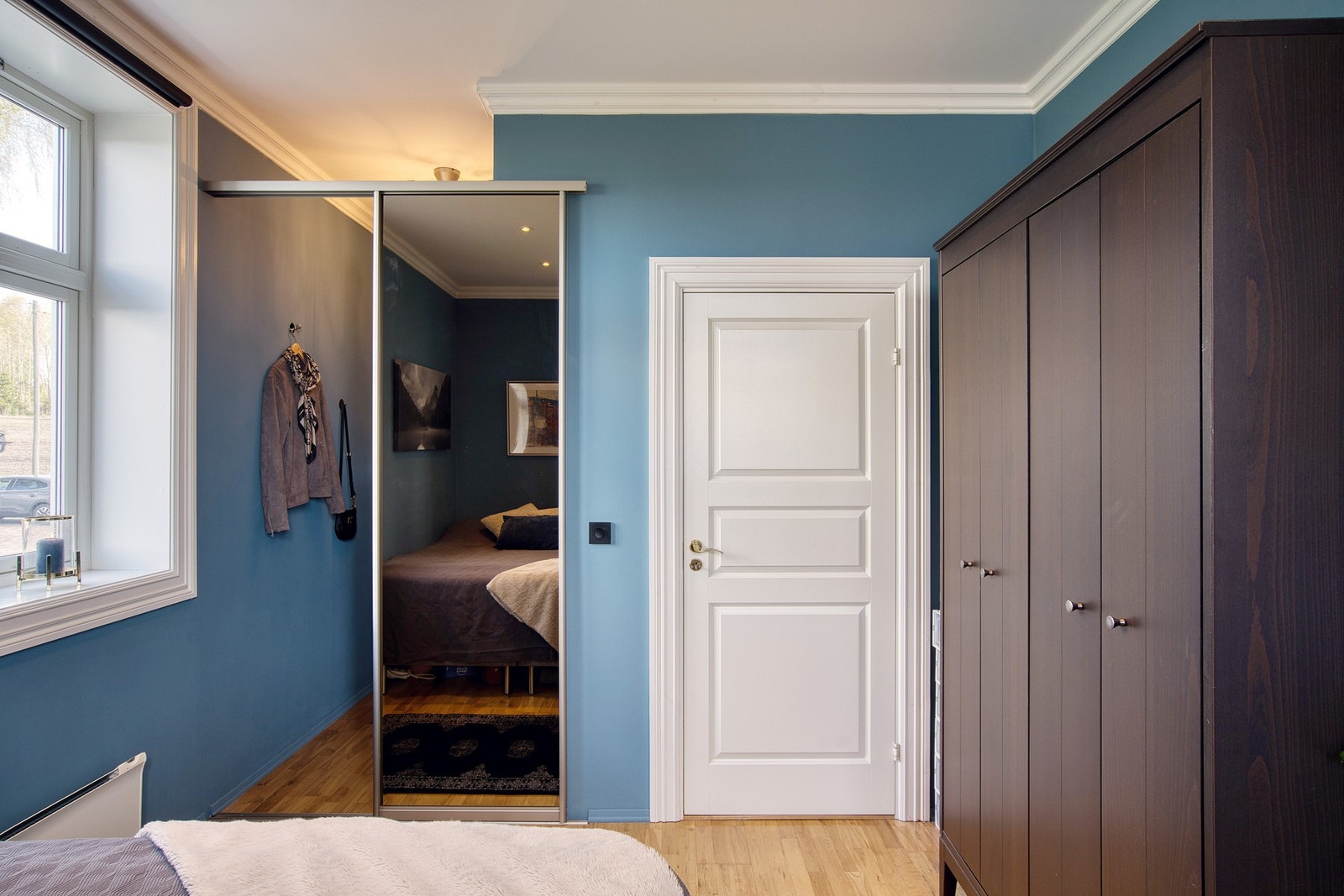 Dette har eget walk-in closet. Galleribilde