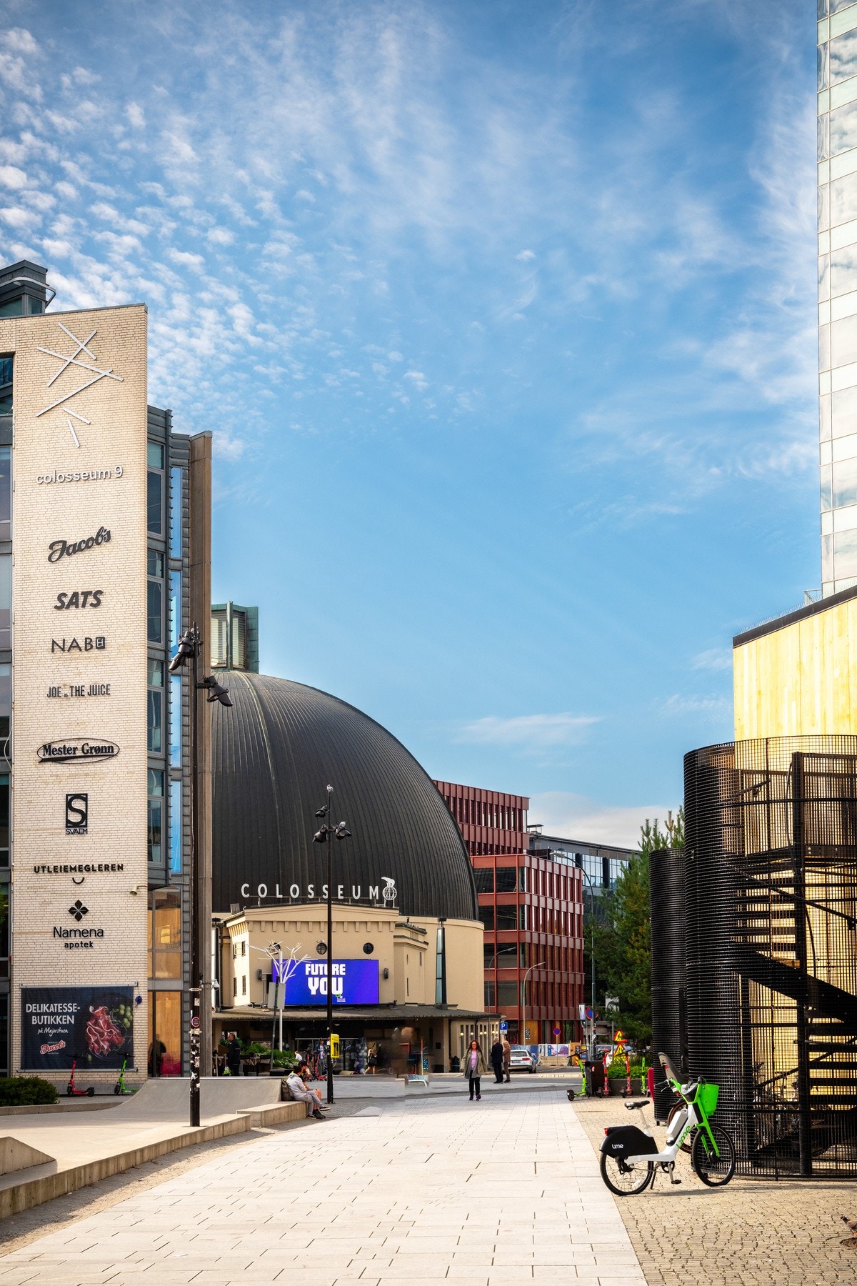 På Majorstua finner du Colosseum kino, SATS Colosseum og flere serveringssteder. Galleribilde