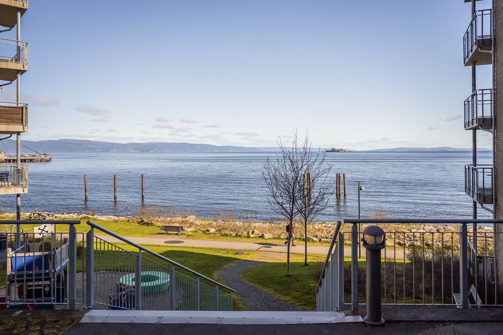 Sameiet disponerer flotte fellesarealer med parkmessig standard. Galleribilde