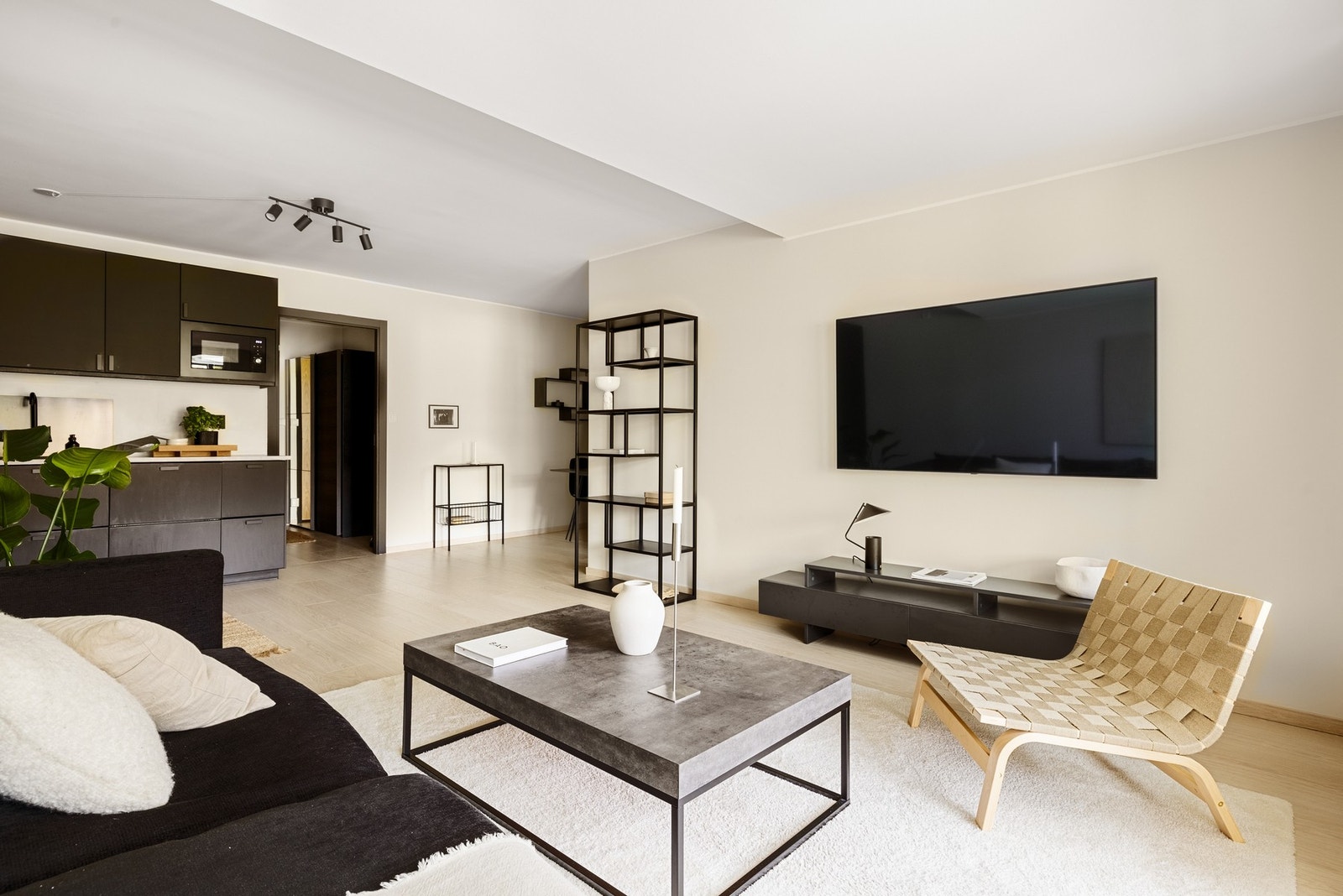 EIE eiendomsmegling ved Daniel Rye har gleden av å presentere Lyngfaret 74B! Galleribilde