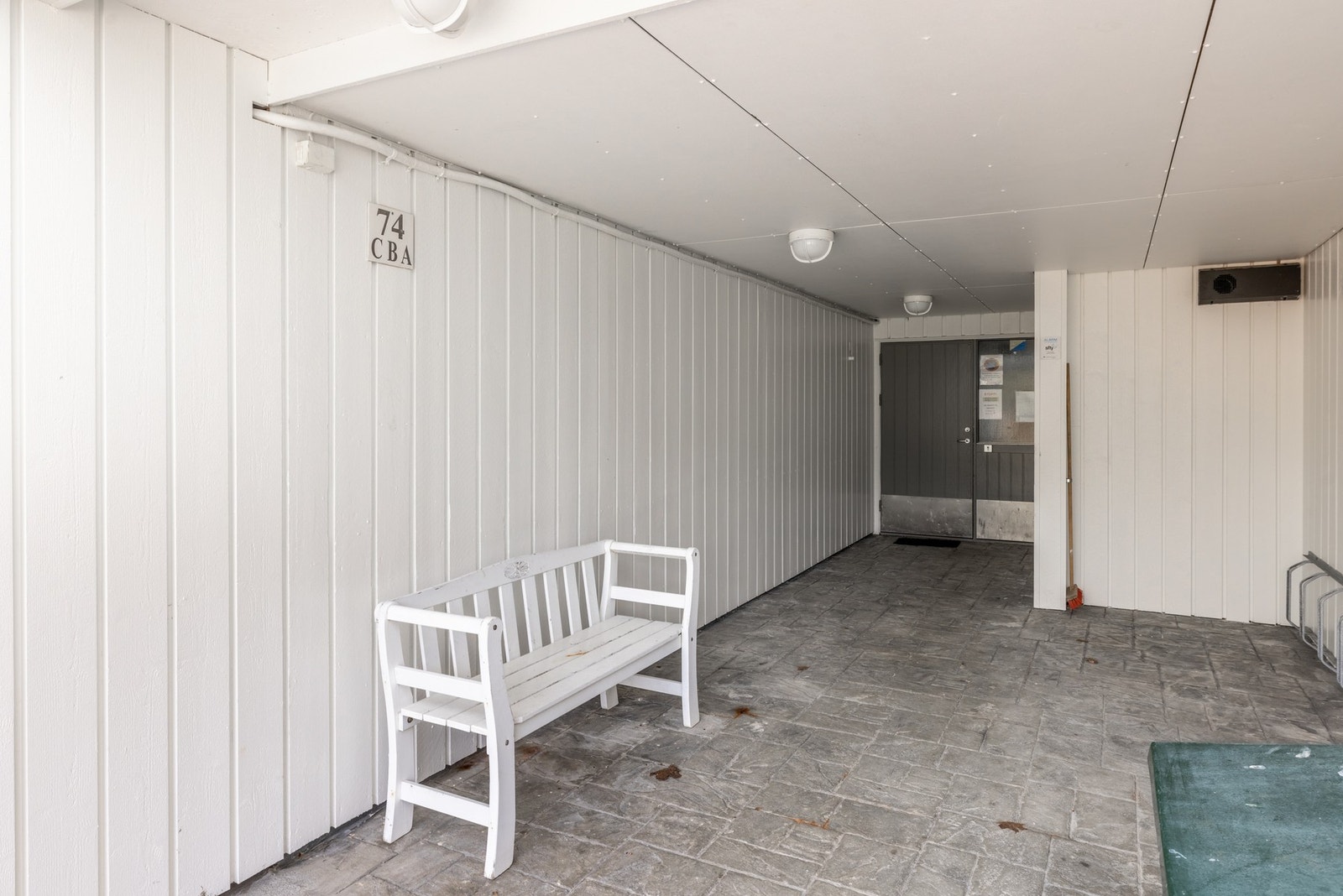 Inngangspartiet til leiligheten. Galleribilde