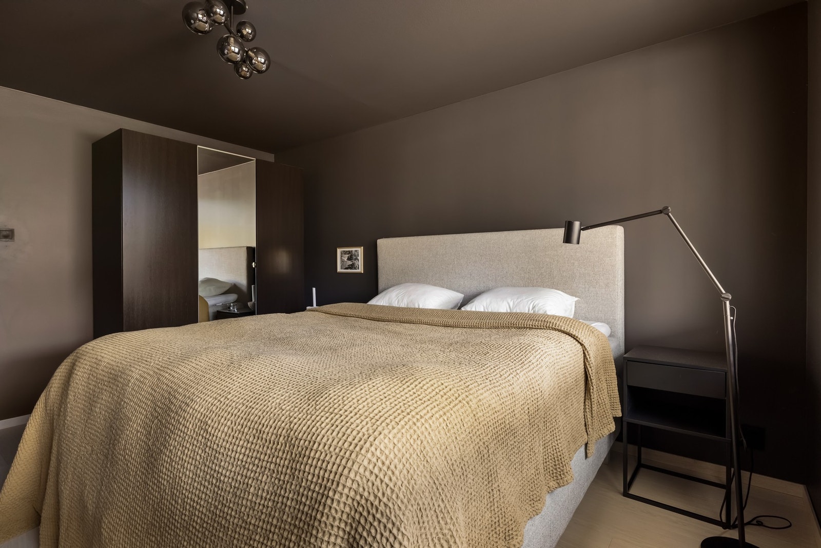 Leiligheten har et romslig soverom på ca. 13,1 kvm. Galleribilde