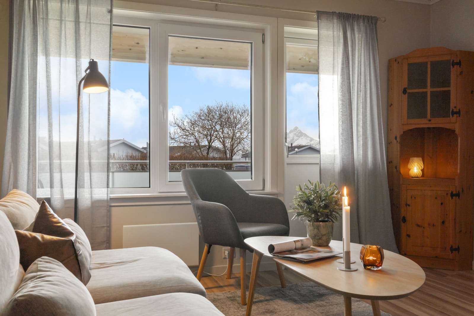 Fra stuen er det også dør ut til egen veranda. Galleribilde