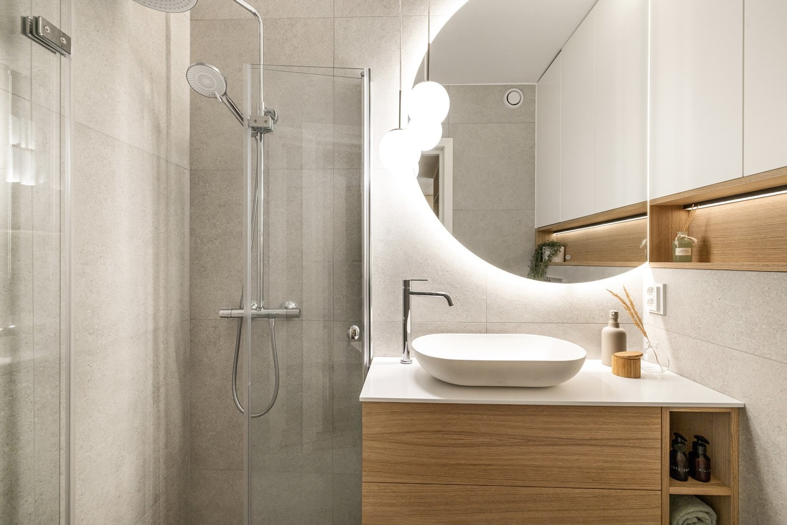 Stemningsfulle lyskilder som kan dimmes i både lysstyrke og fargetemperatur Galleribilde