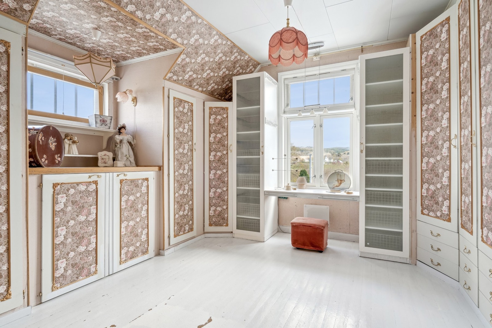 Soverommene er på hhv. 20,5 kvm, 16 kvm og 11 kvm. Galleribilde