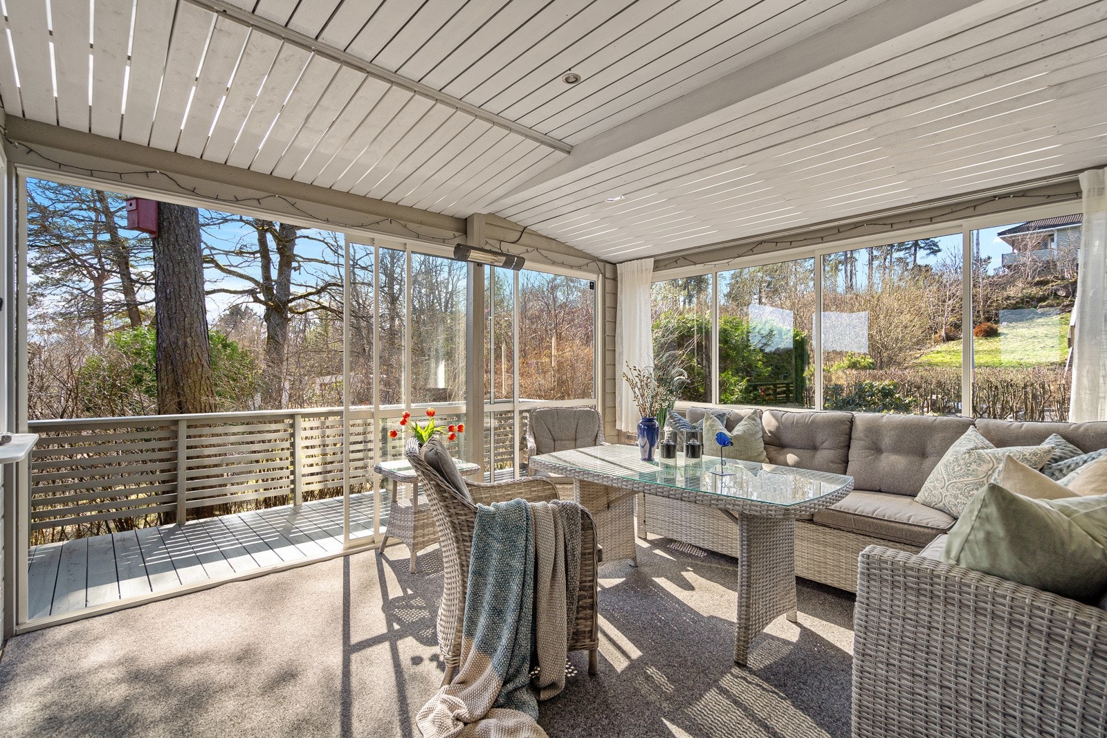 Innglasset hagestue Galleribilde