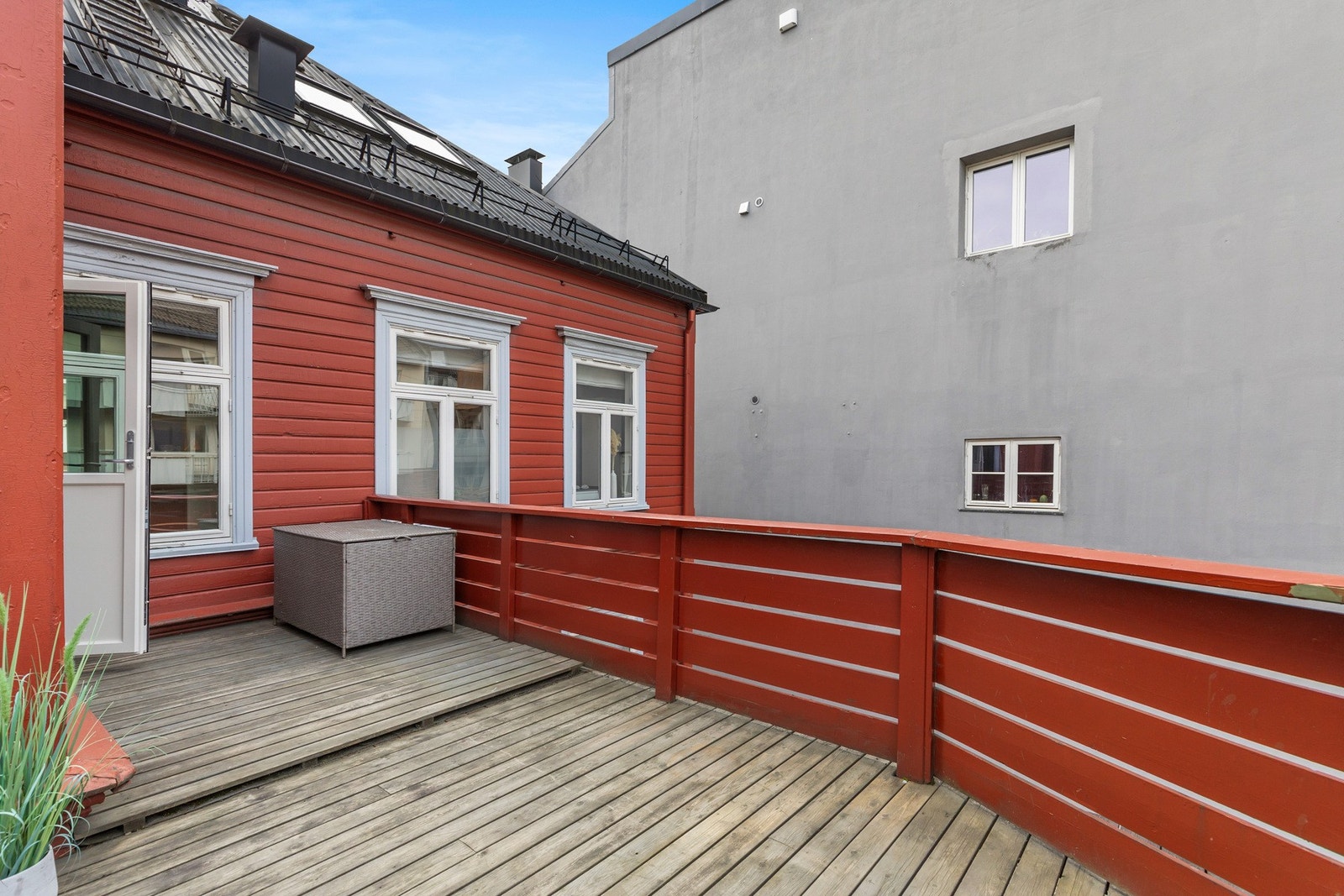 En privat veranda på en slik størrelse er en veldig sjelden vare i dette nærområdet. Galleribilde