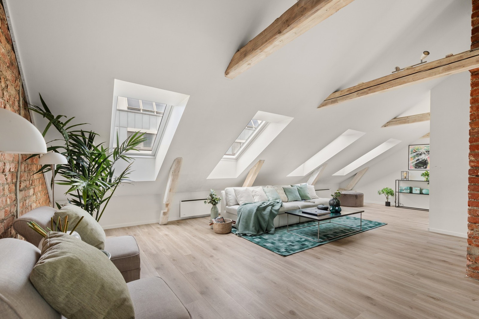 Velkommen til Trondheimsveien 4 - Stor 6-roms loftsleilighet på fantastiske Grünerløkka med mulighet for hybel. Galleribilde