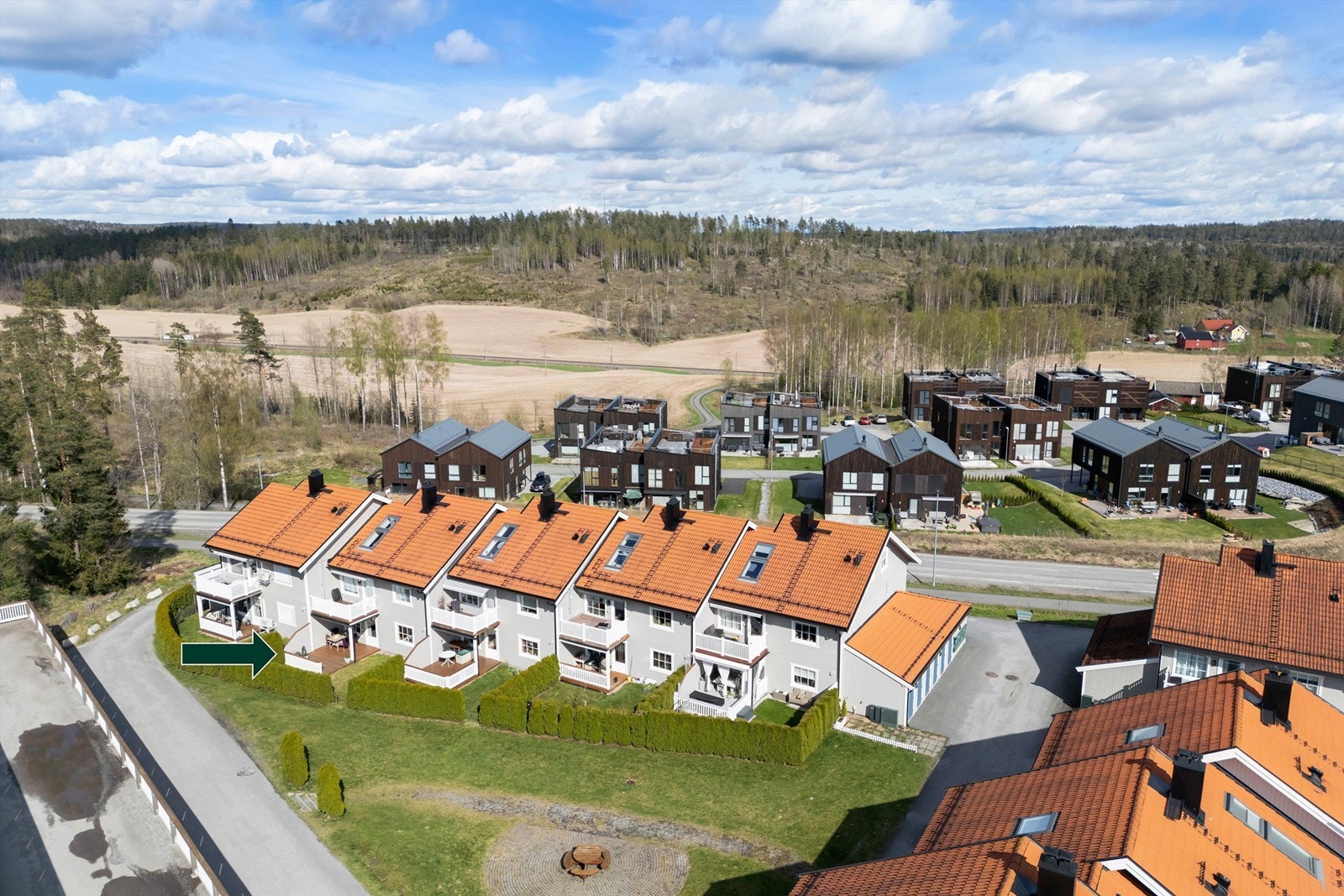 Nærmeste bussholdeplass ligger ca. 600 meter unna Galleribilde