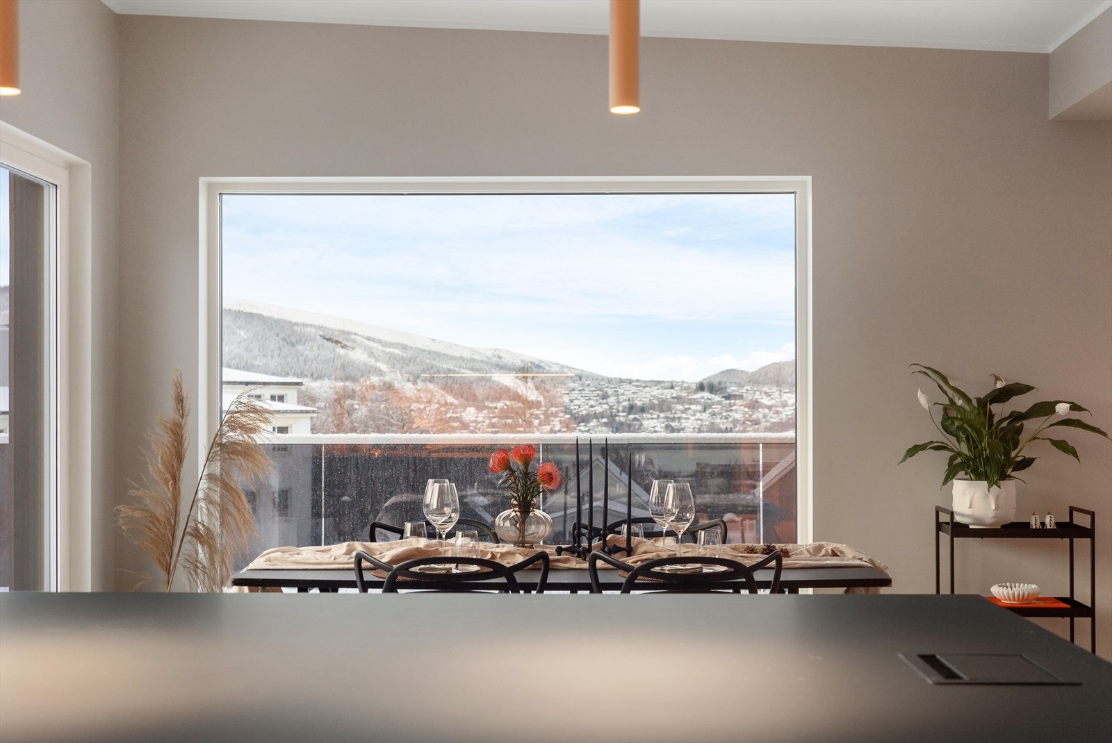 Utsikt fra kjøkkenet. Galleribilde