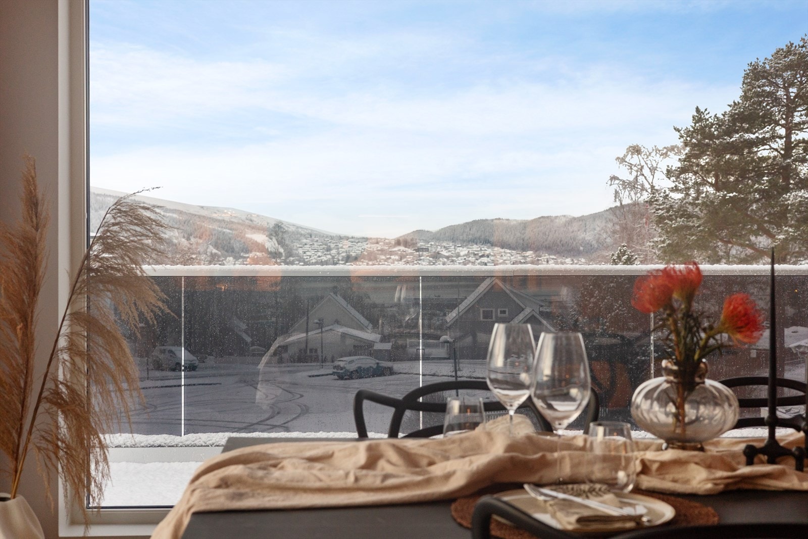 Utsikt fra stuen er meget, meget bra. Galleribilde