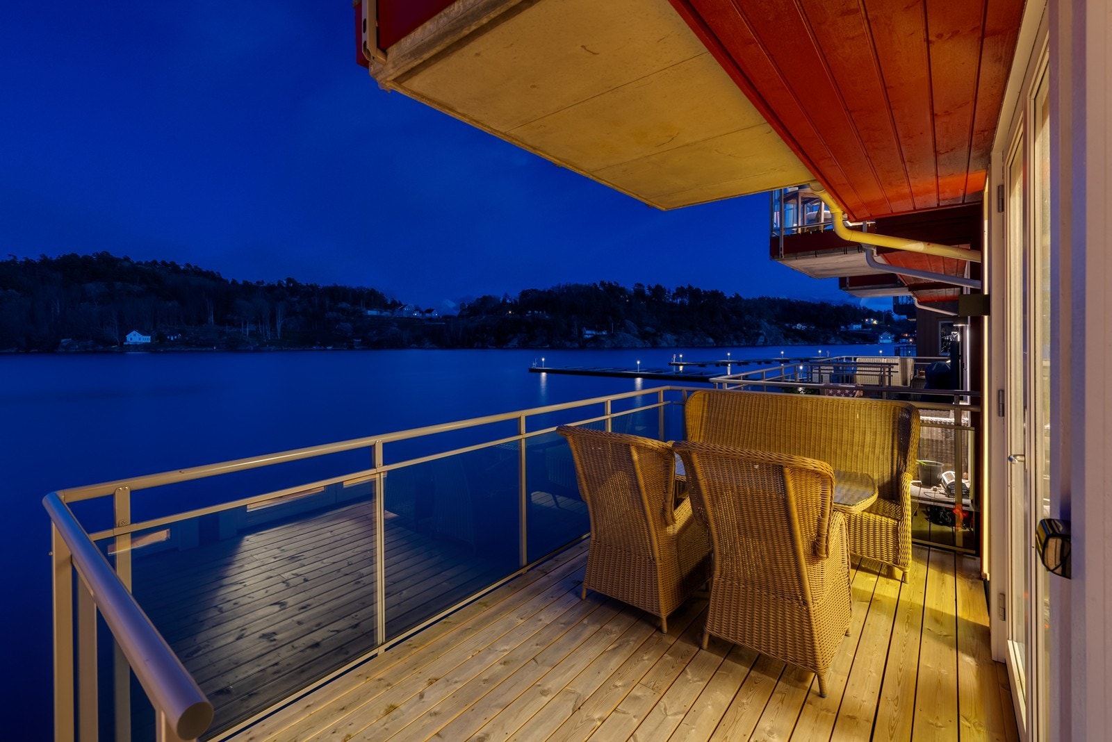 Se måneskinn fra balkongen Galleribilde