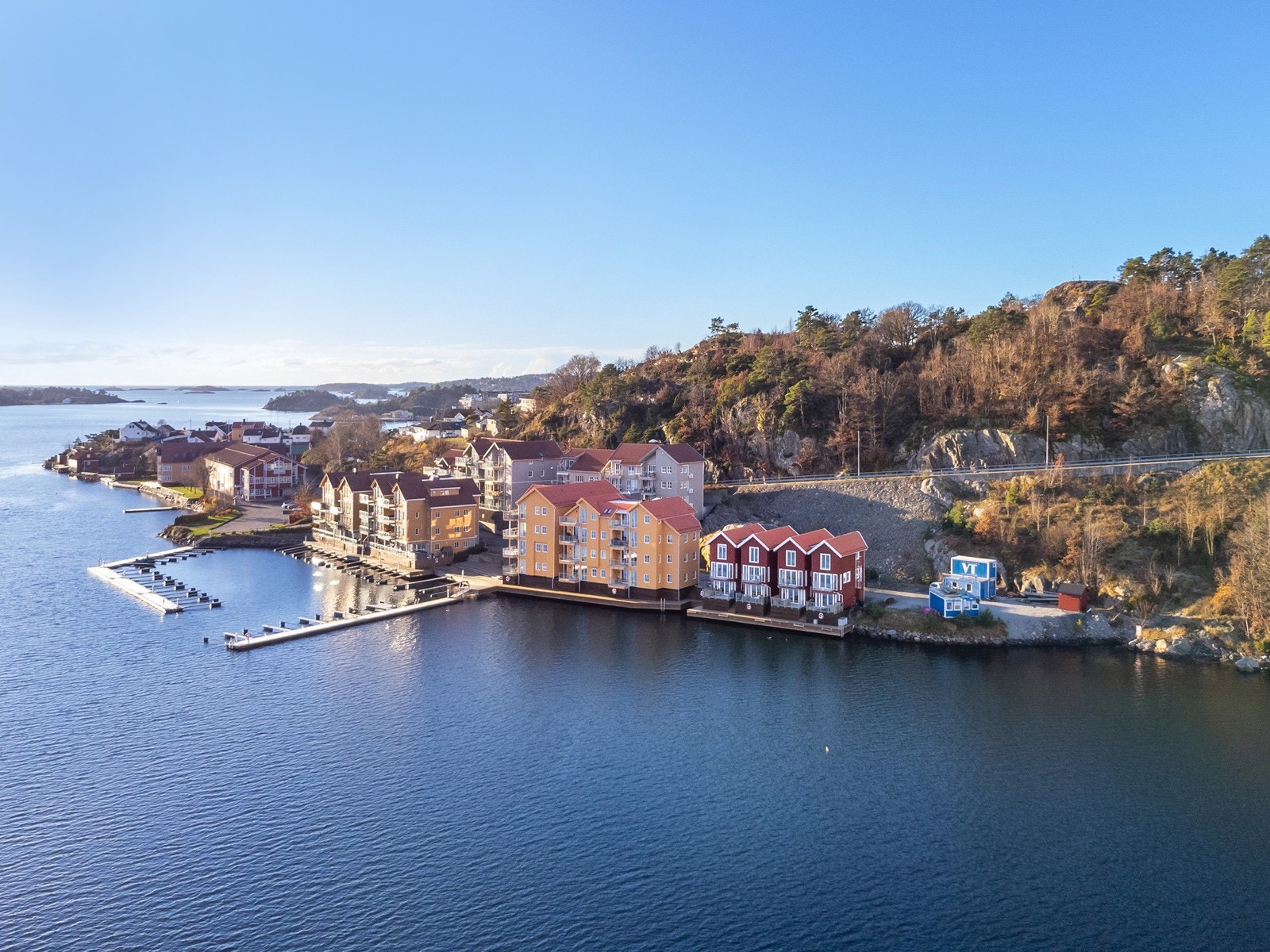 Dronefoto over Hasseldalen brygge Galleribilde
