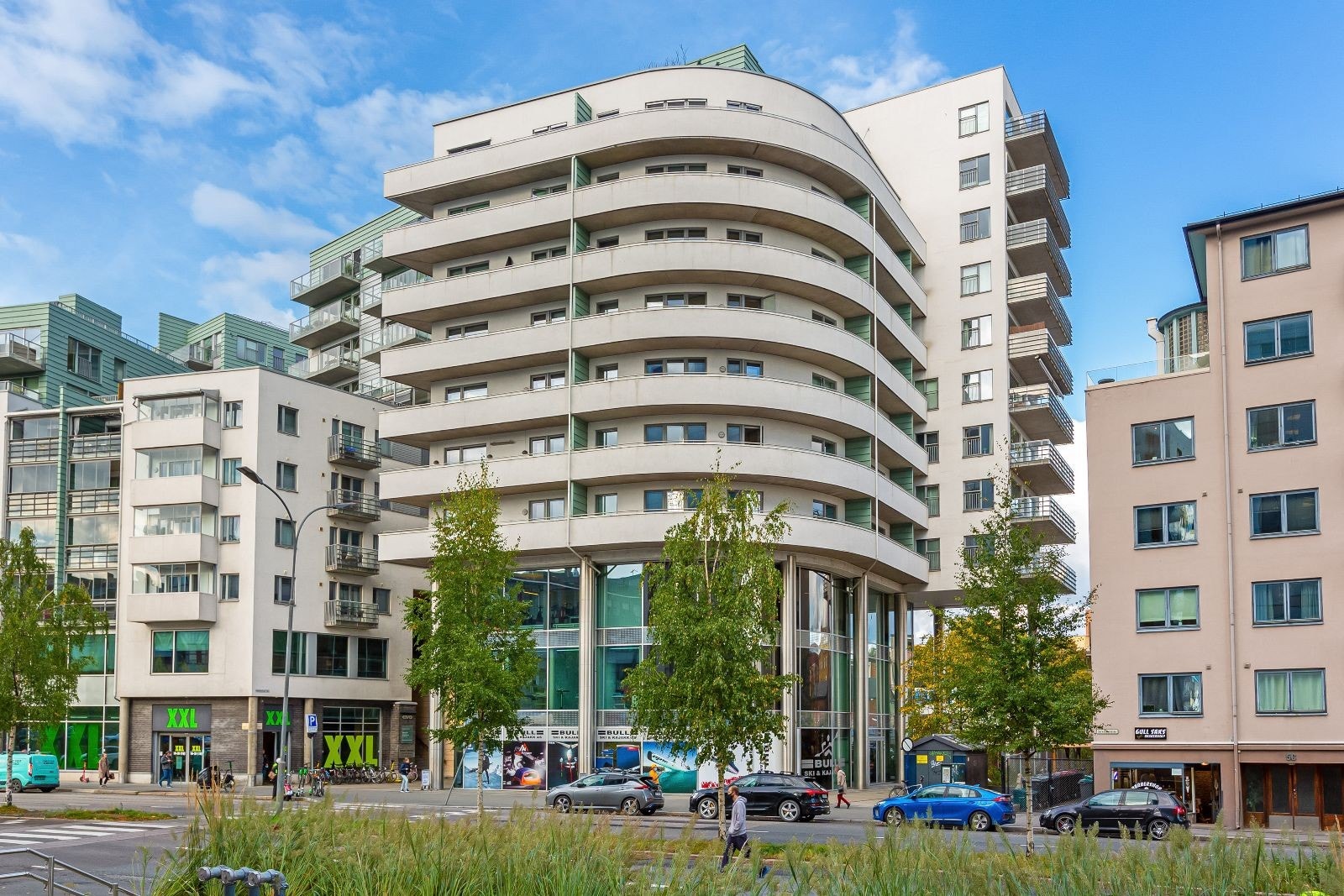 Hjørneleilighet i det moderne og nyere bygget Buetårnet på Majorstuen med "alt". Galleribilde