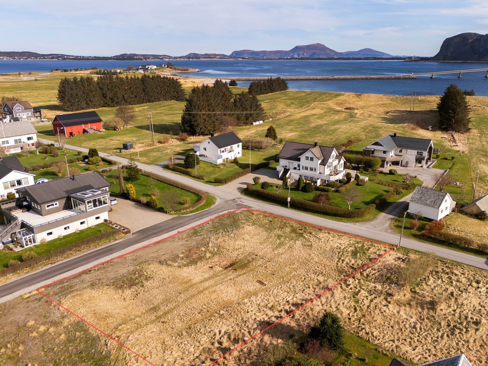 Meget attraktiv eneboligboligtomt på Giske. Hjørnetomt i nytt boligfelt - 30% BYA. Galleribilde