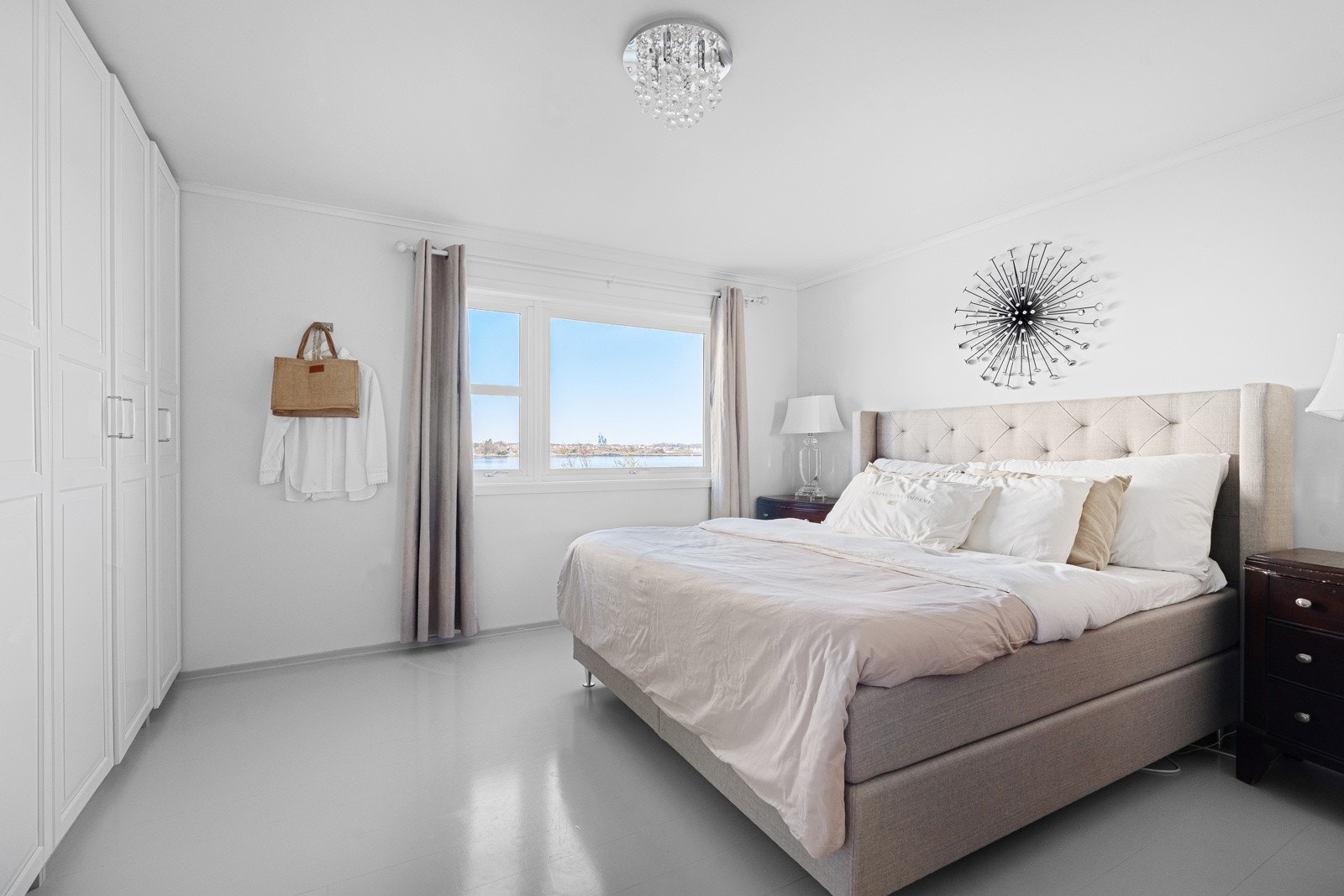 Hovedsoveom i 1. etasje Galleribilde