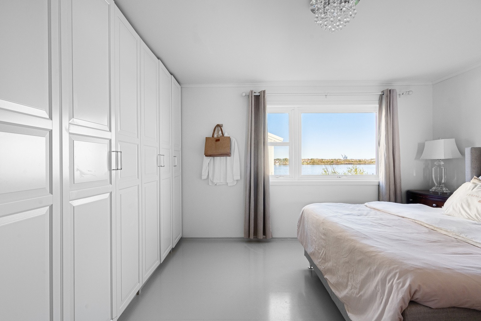 Hovedsoveom i 1. etasje Galleribilde