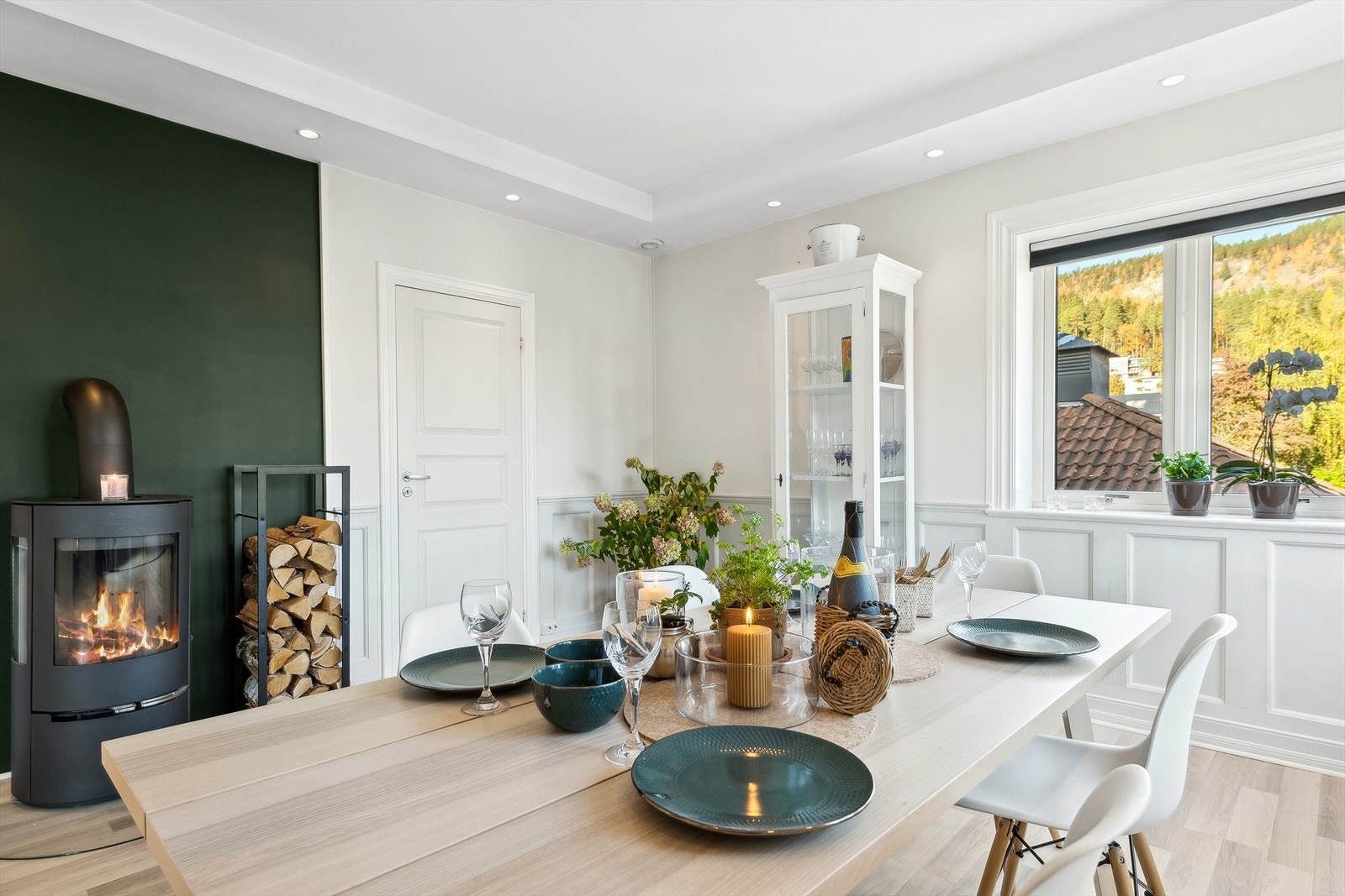 Flotte detaljer med downlights i tak Galleribilde