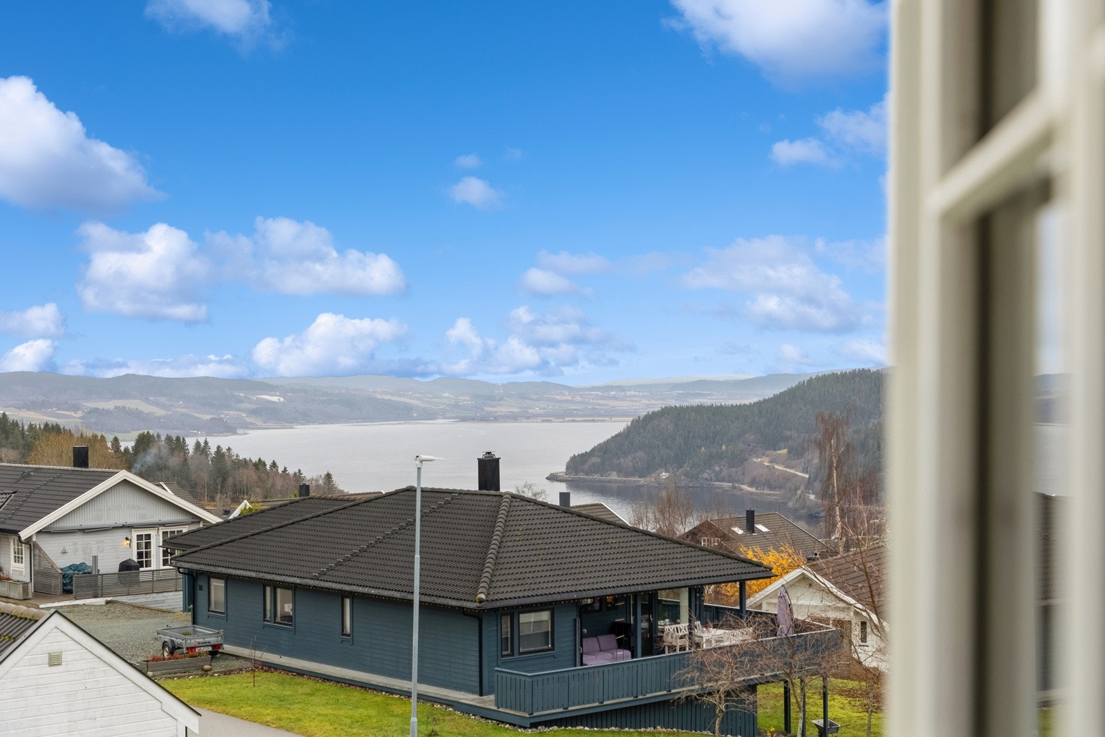 Nydelig utsikt utover Børsa. Galleribilde