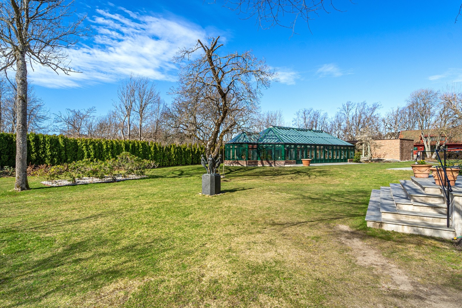 Områdebilde fra Engø Gård - tennis, padel, badestue, m.m. Galleribilde