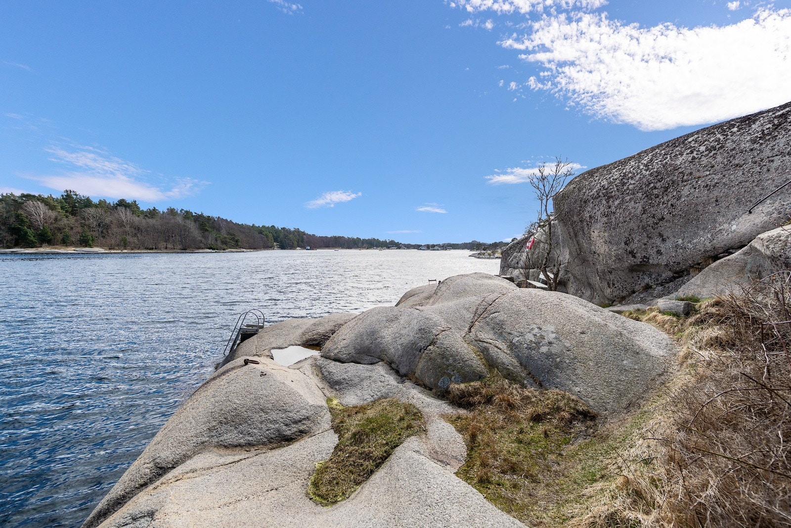 Fin badeplass på Nebba Galleribilde