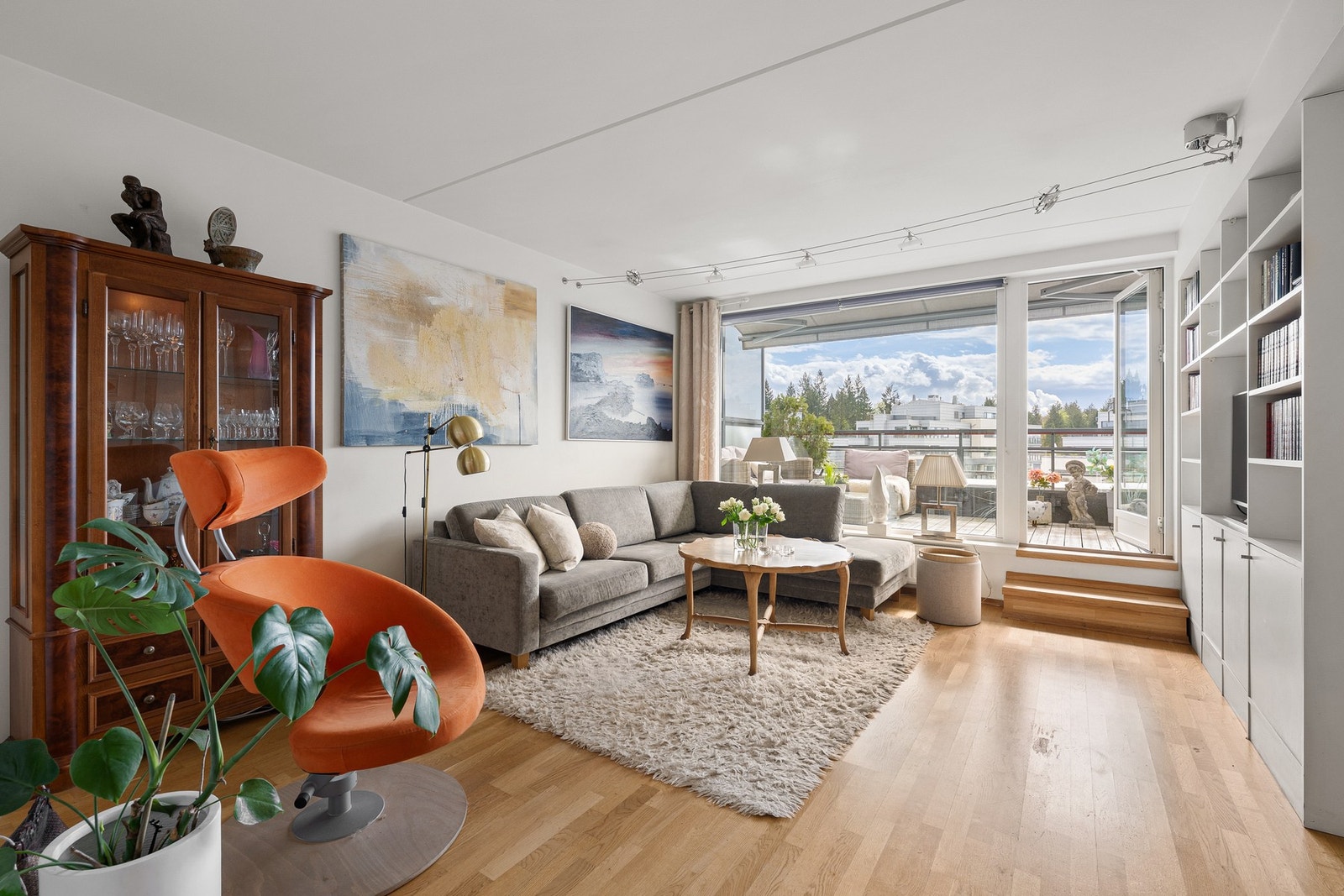 Velkommen til Karenslyst allé 46, presentert av Nicolay Ulvin ved EIE eiendomsmegling! Galleribilde