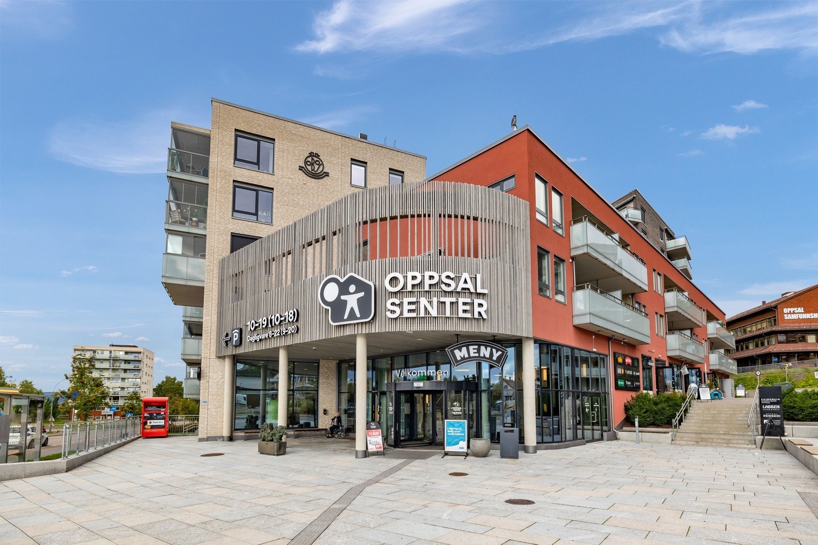 Nærhet til Oppsal senter med butikker og servicetilbud Galleribilde