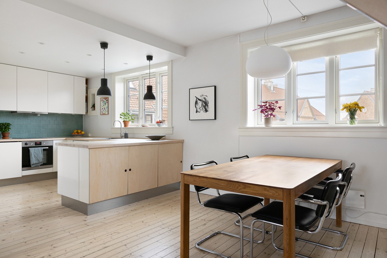 Leiligheten har en åpen og svært god planløsning med flere muligheter. Galleribilde