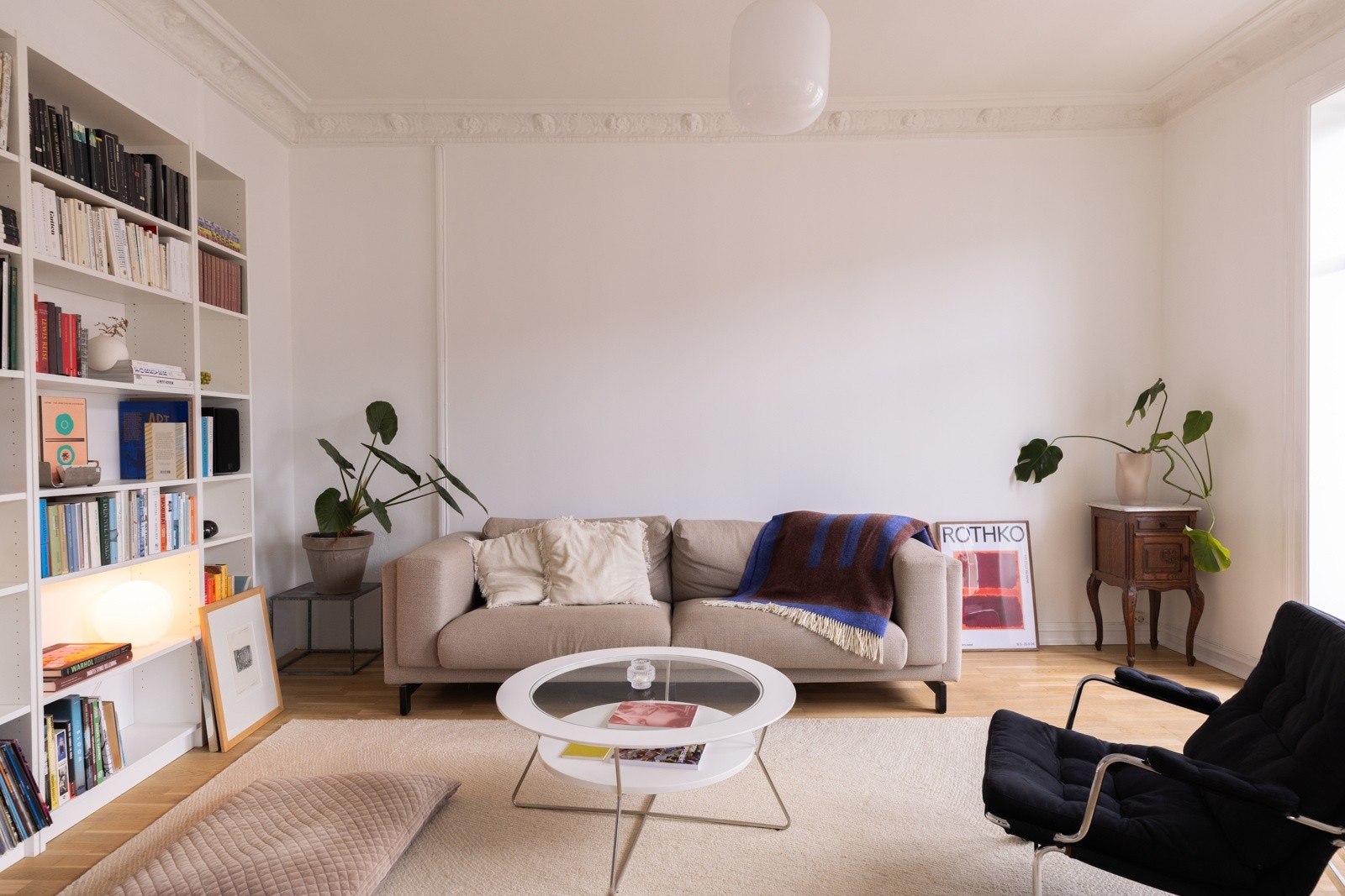 Innvendig har leiligheten en svært god planløsning med fleksible innredningsmuligheter. Galleribilde