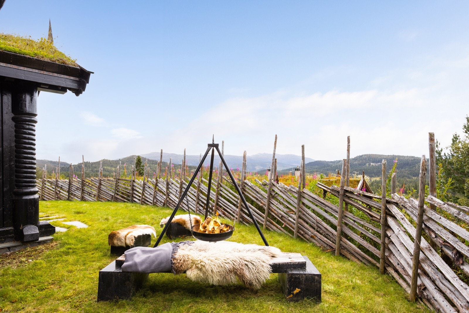 Her får man i pose og sekk hva gjelder alle fasiliteter. Tilgang rett ut i naturen, samtidig som at man har bilvei helt frem og full komfort Galleribilde