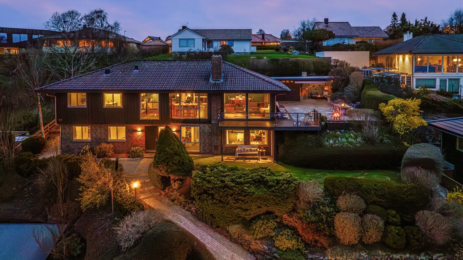 Her får man en lekker enebolig i et av Stavangers flotteste strøk, med en sjelden utsikt. Galleribilde