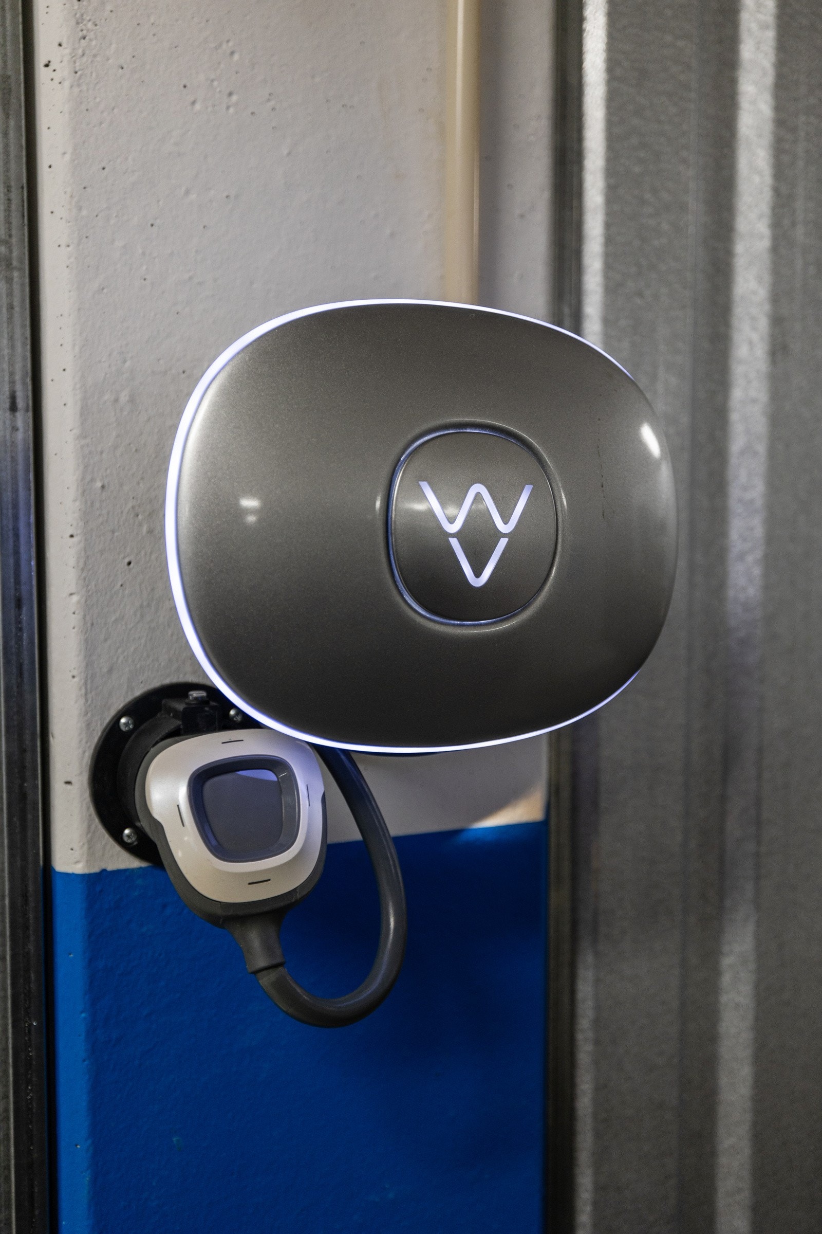 Montert el-bil lader på den ene plassen Galleribilde