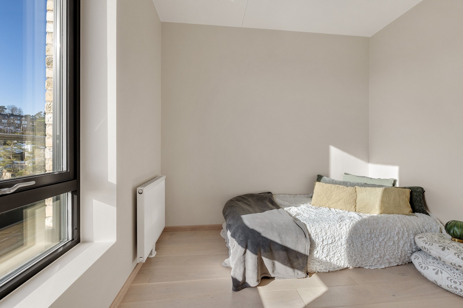 Soverom II passer ypperlig som gjesterom, barnerom eller som kontor - alt etter ønske og behov Galleribilde