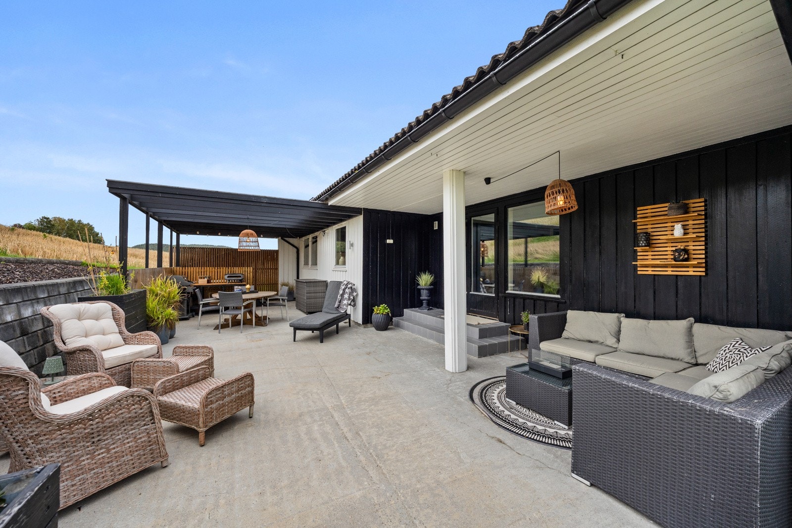 Utgang fra stuen i hovedetasjen. Galleribilde