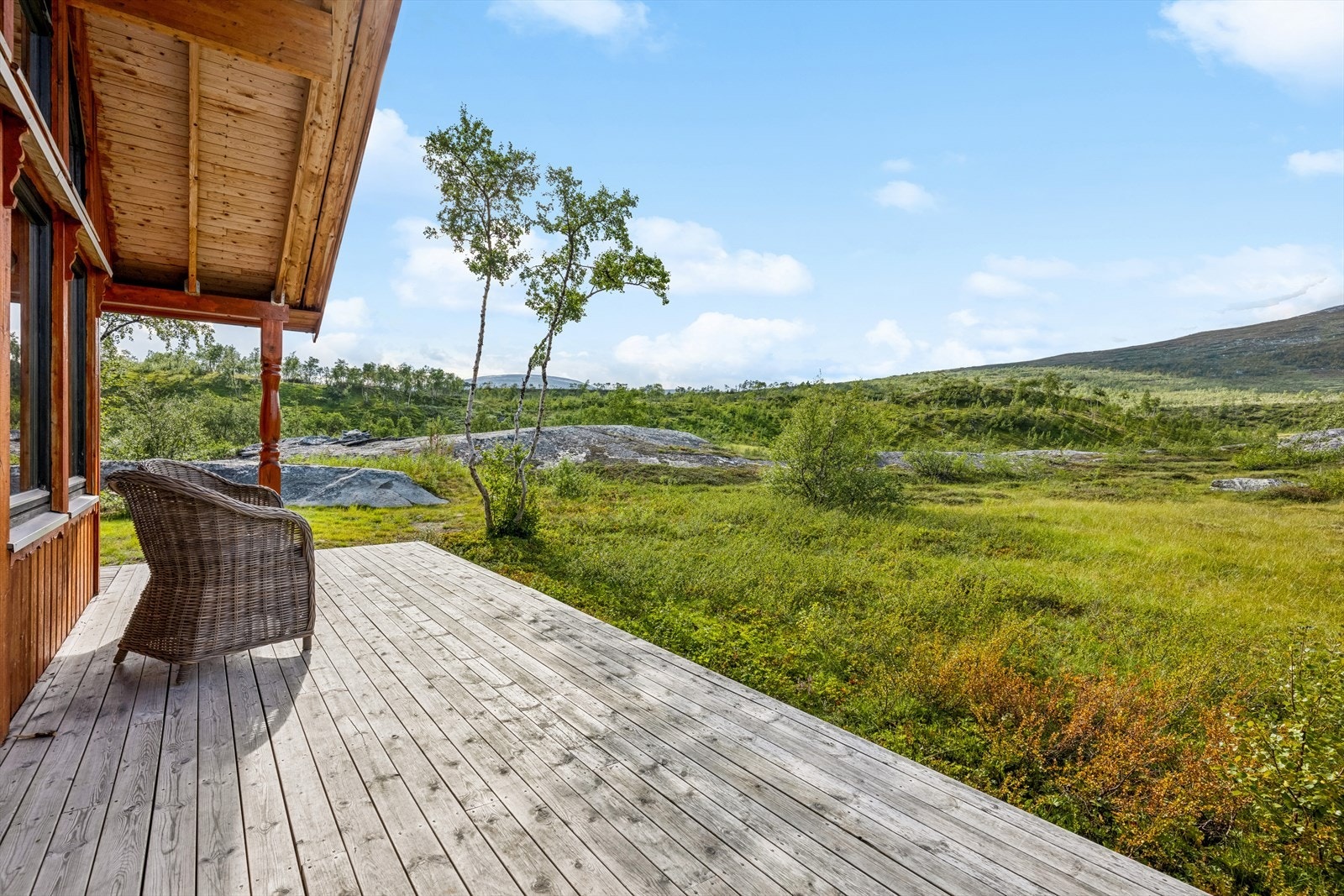 Er du glad i jakt og fiske, så har du kommet til rette plassen - Det er gode muligheter for fangst av rype i dalene og fjellene rundt Galleribilde