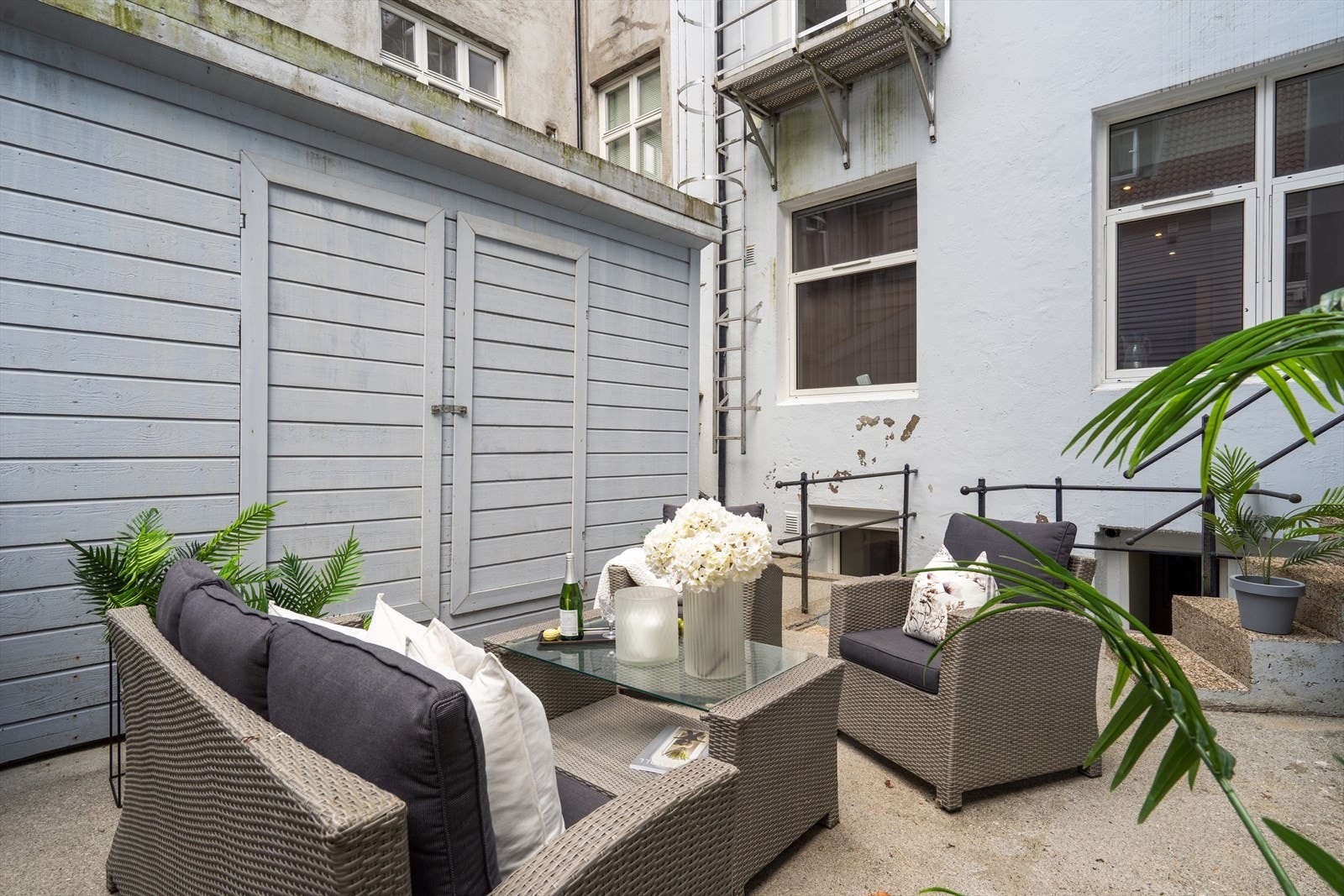 Leiligheten disponerer også en tørr og fin ekstern utvendig bod Galleribilde