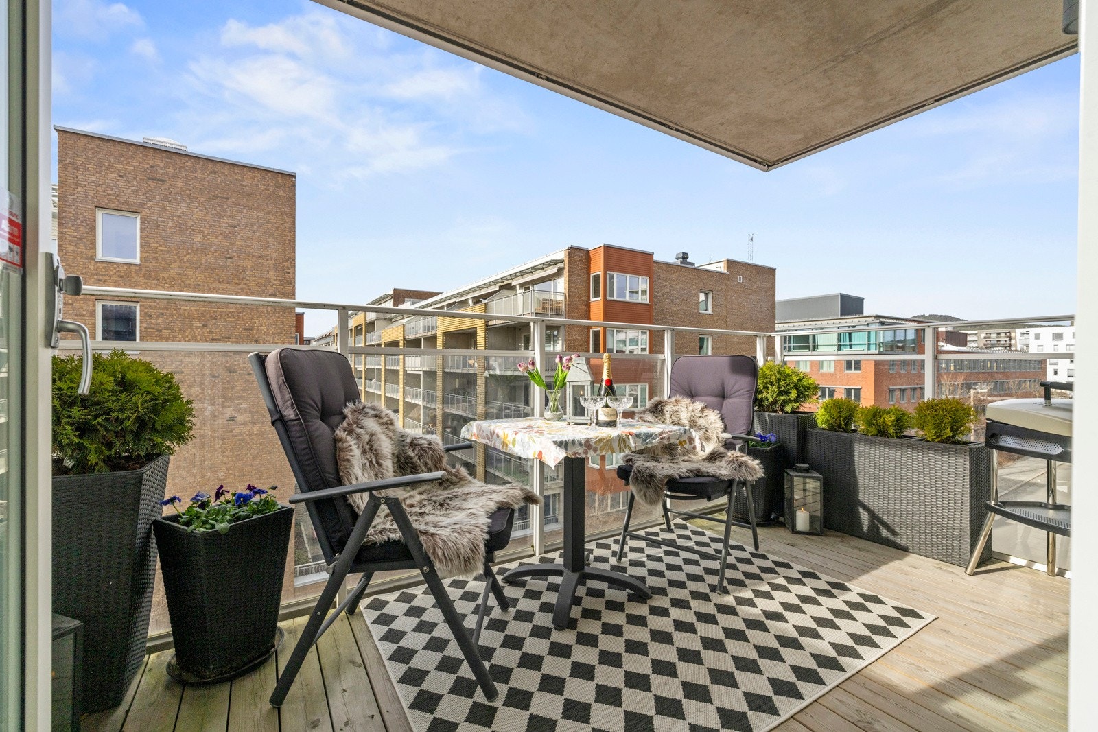 Lørenvangen 19 presentert av Privatmegleren Aleksander Setsaas Galleribilde