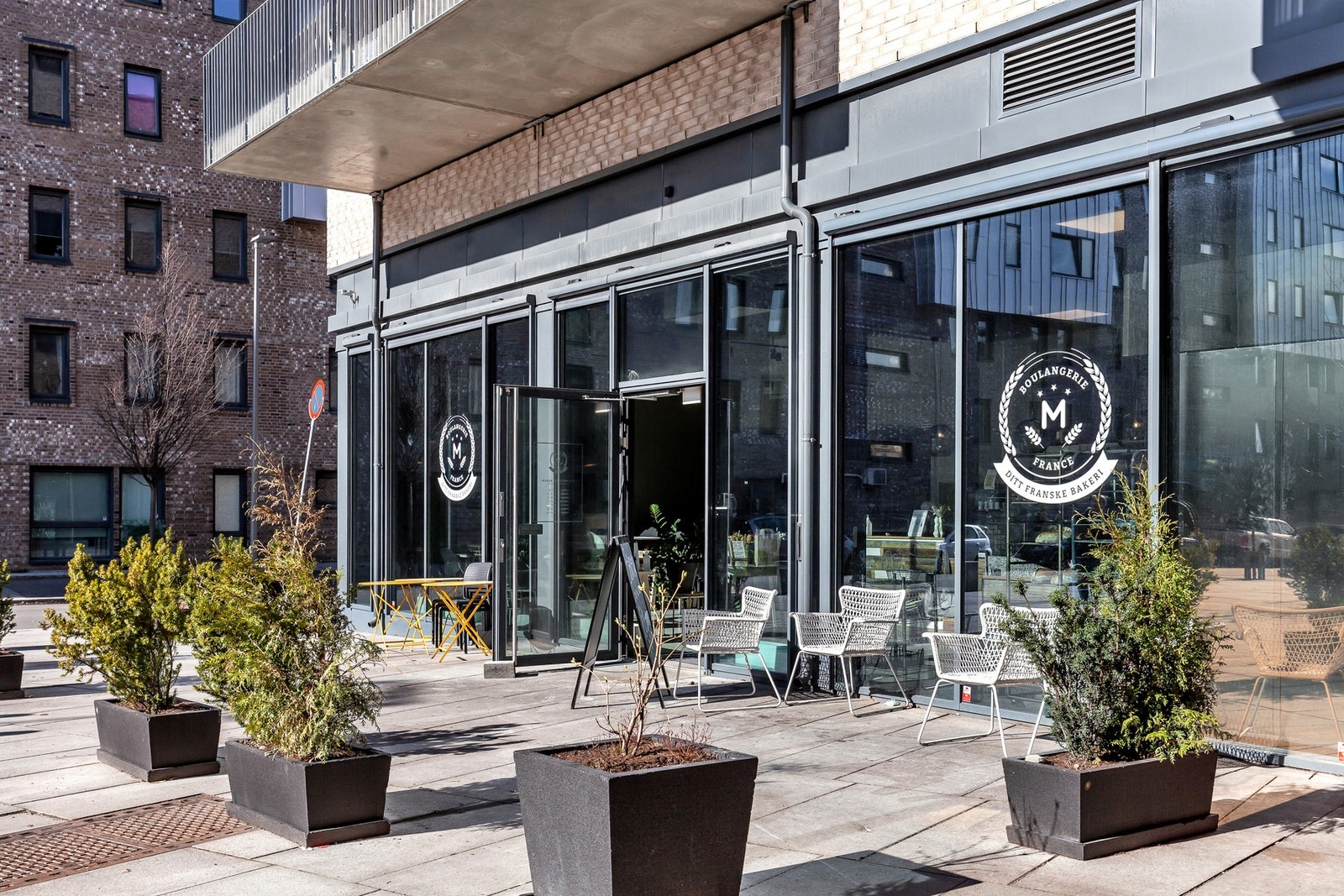 På Tiedemannstorget ligger Boulangerie M som er et populært bakeri med deilig italiensk pizza Galleribilde
