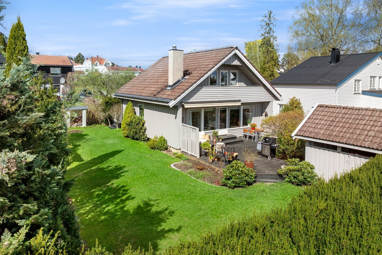 Velkommen til Festningsveien 13 A - Presentert av Nordvik Bærum ved Jan Petter Solberg Hansen. Galleribilde