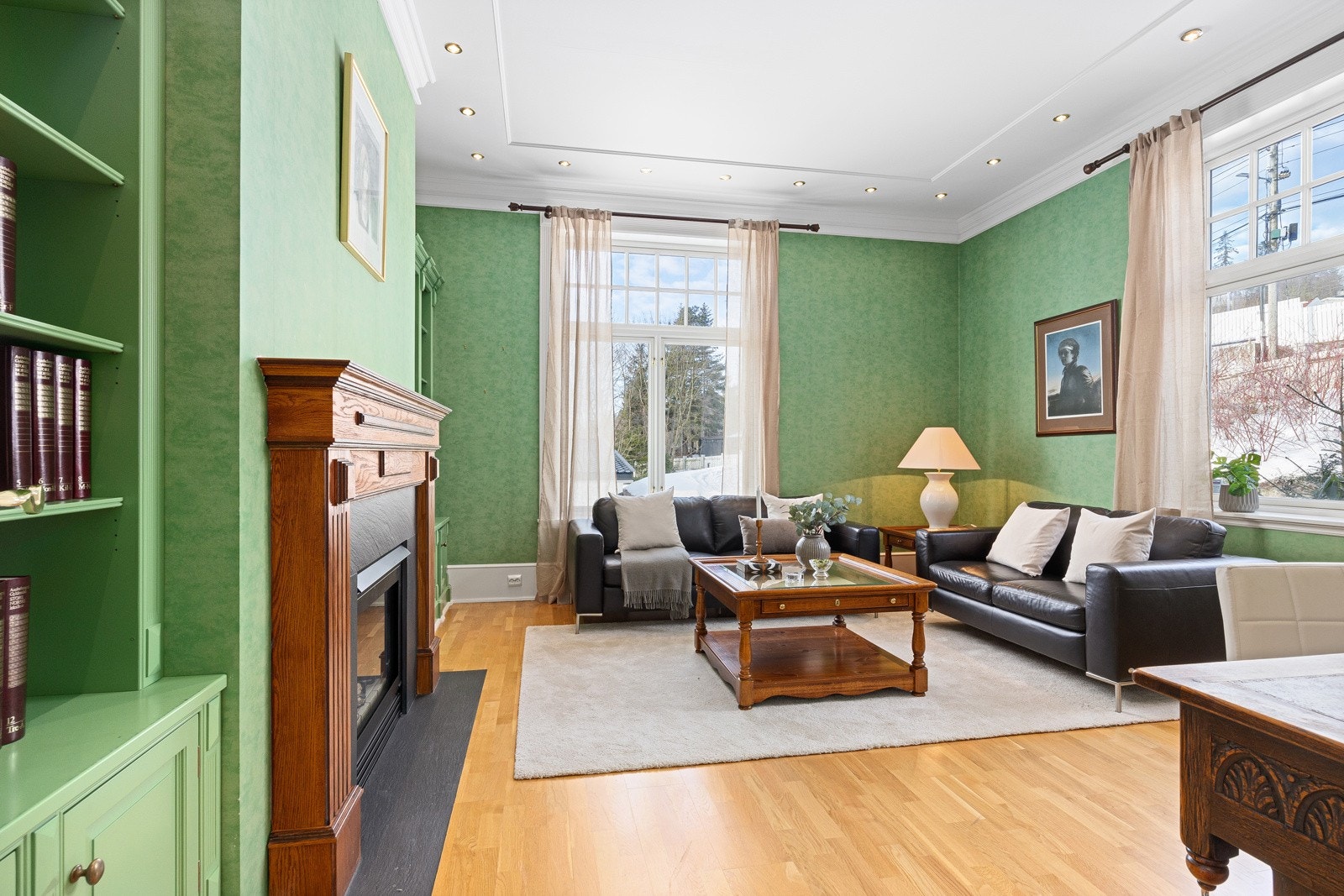 Bibliotek/arneidsrom Galleribilde