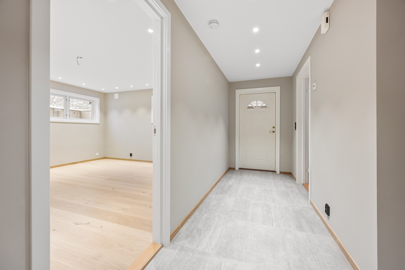 I kjelleren er det 2 innganger Galleribilde