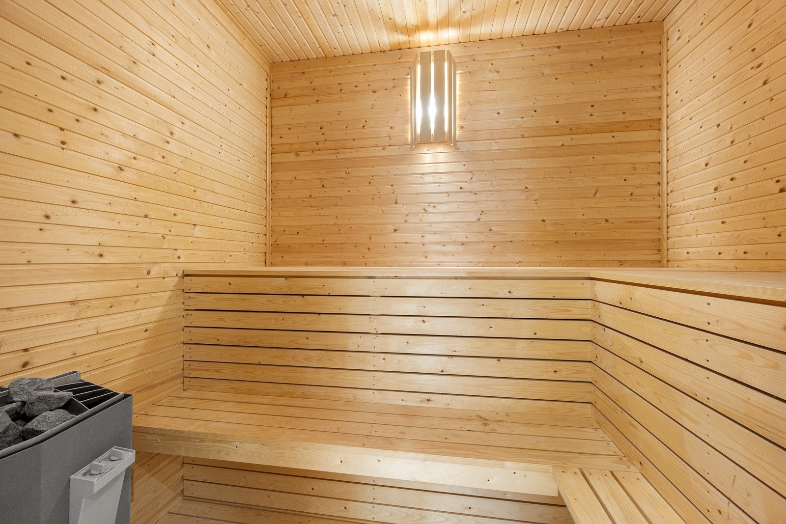 Badstue i tilknytning til bad i kjelleretasjen Galleribilde